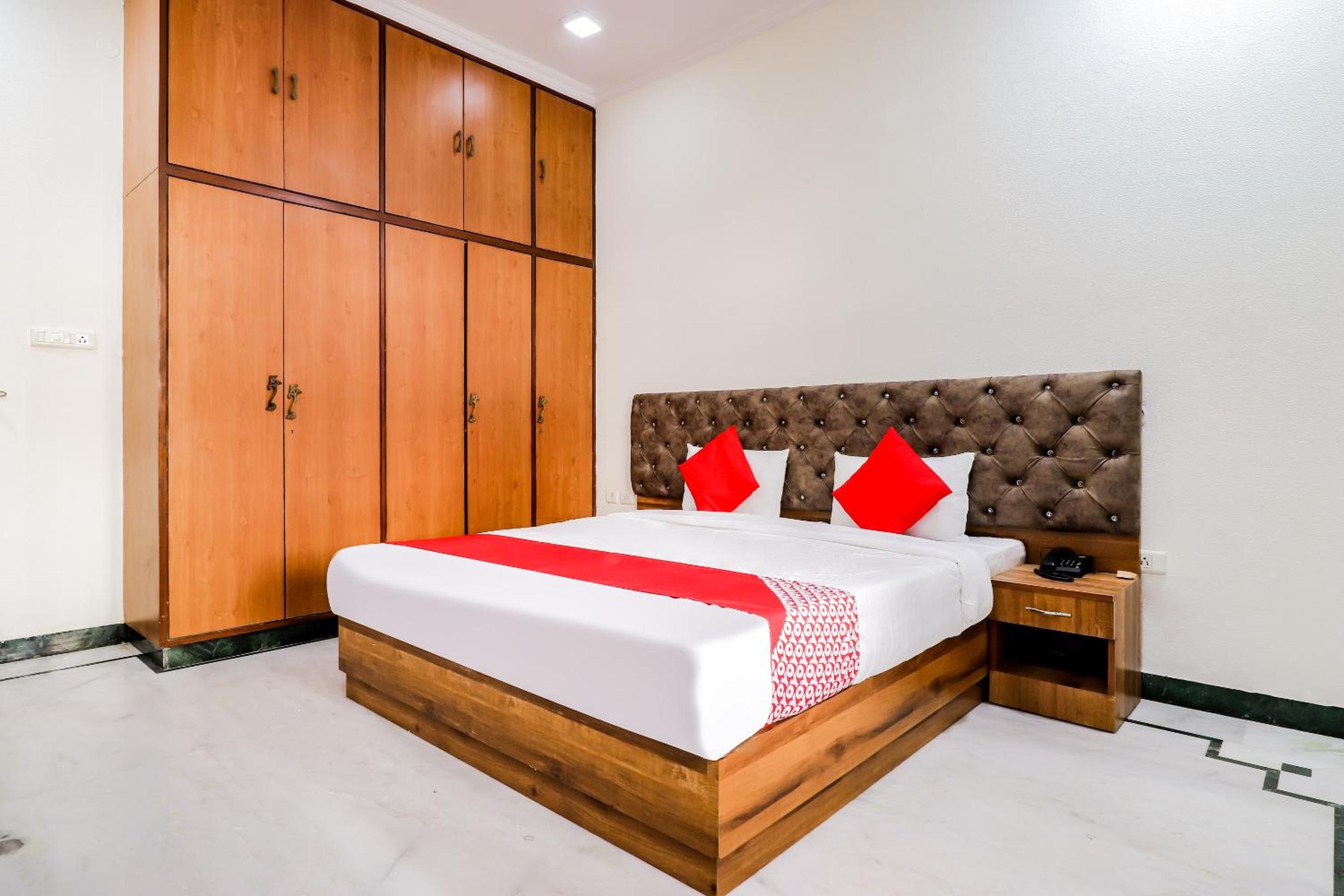Standard Double Room photo 2