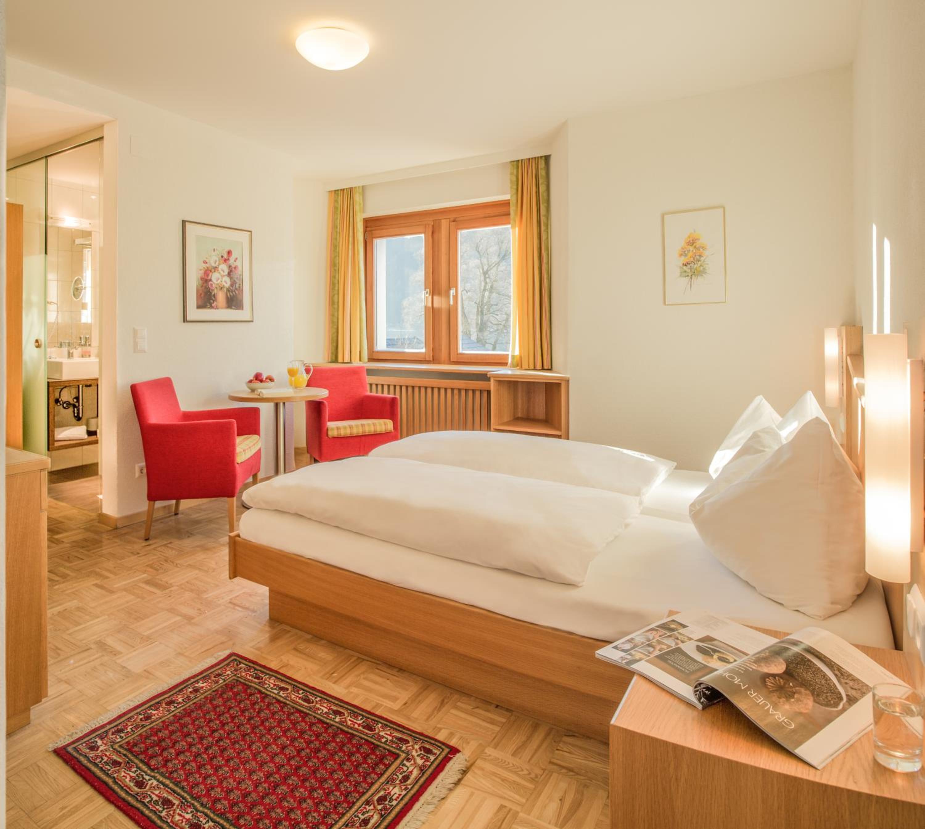 Double Room with Side Lake View