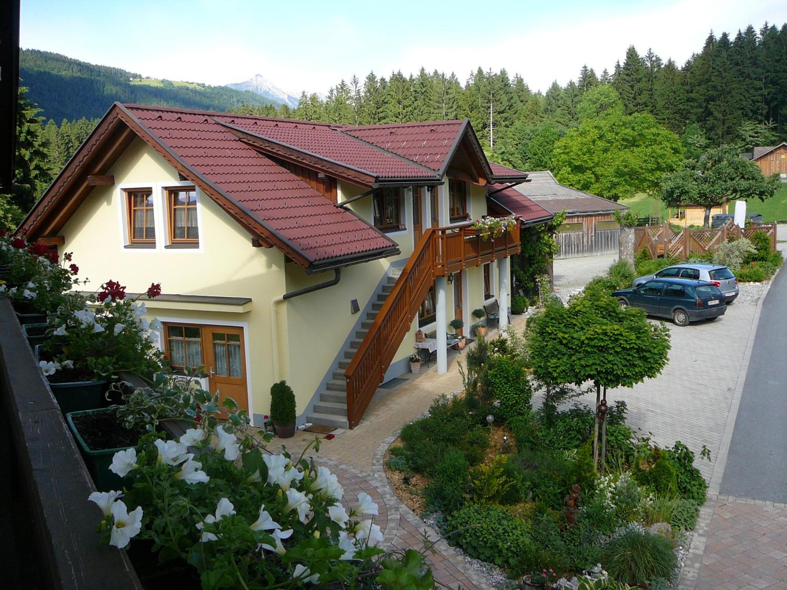 Two-Bedroom Apartment with Balcony photo 2