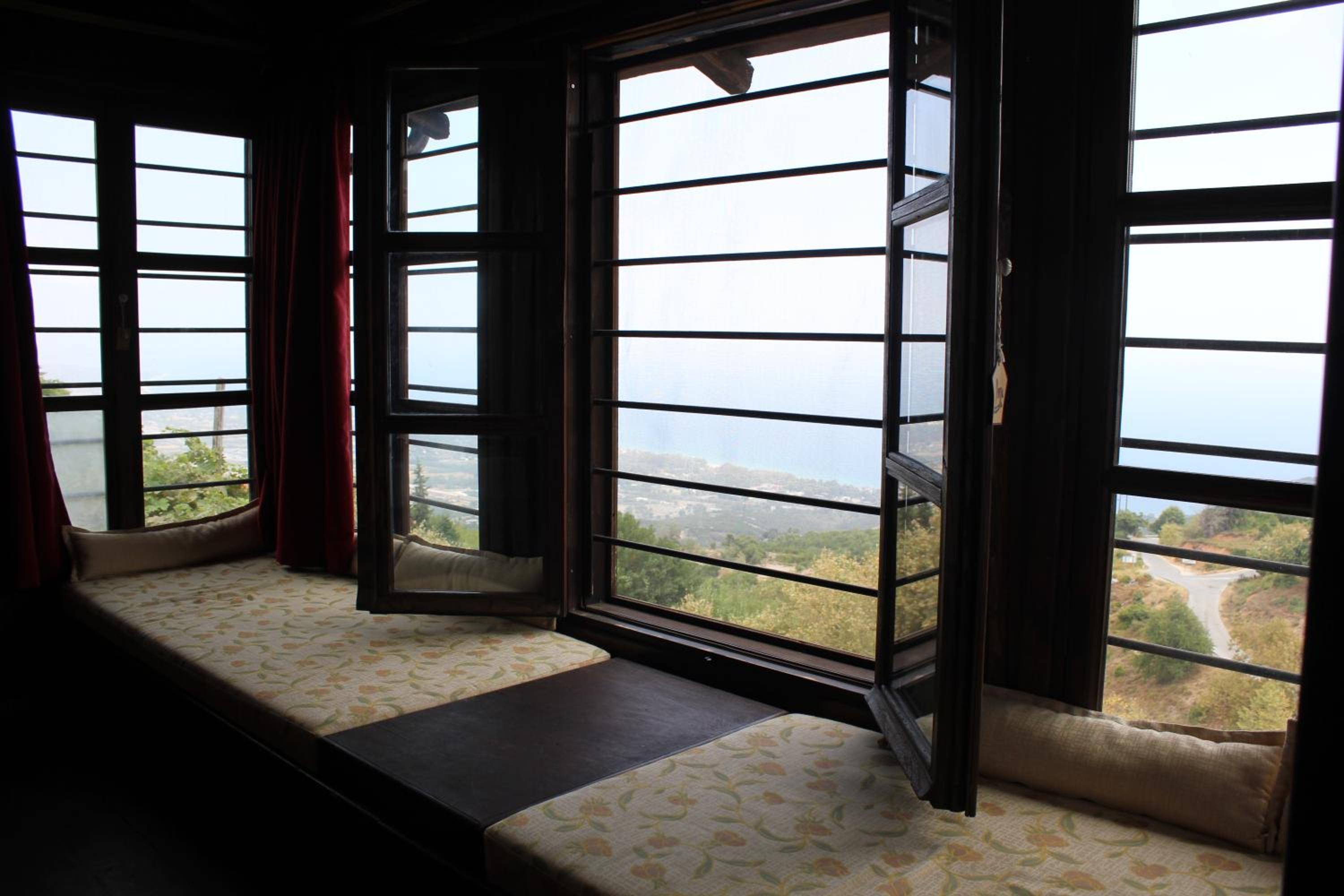 Suite - Photo 7