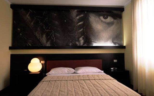 Suite (3 Adults) - Photo 3