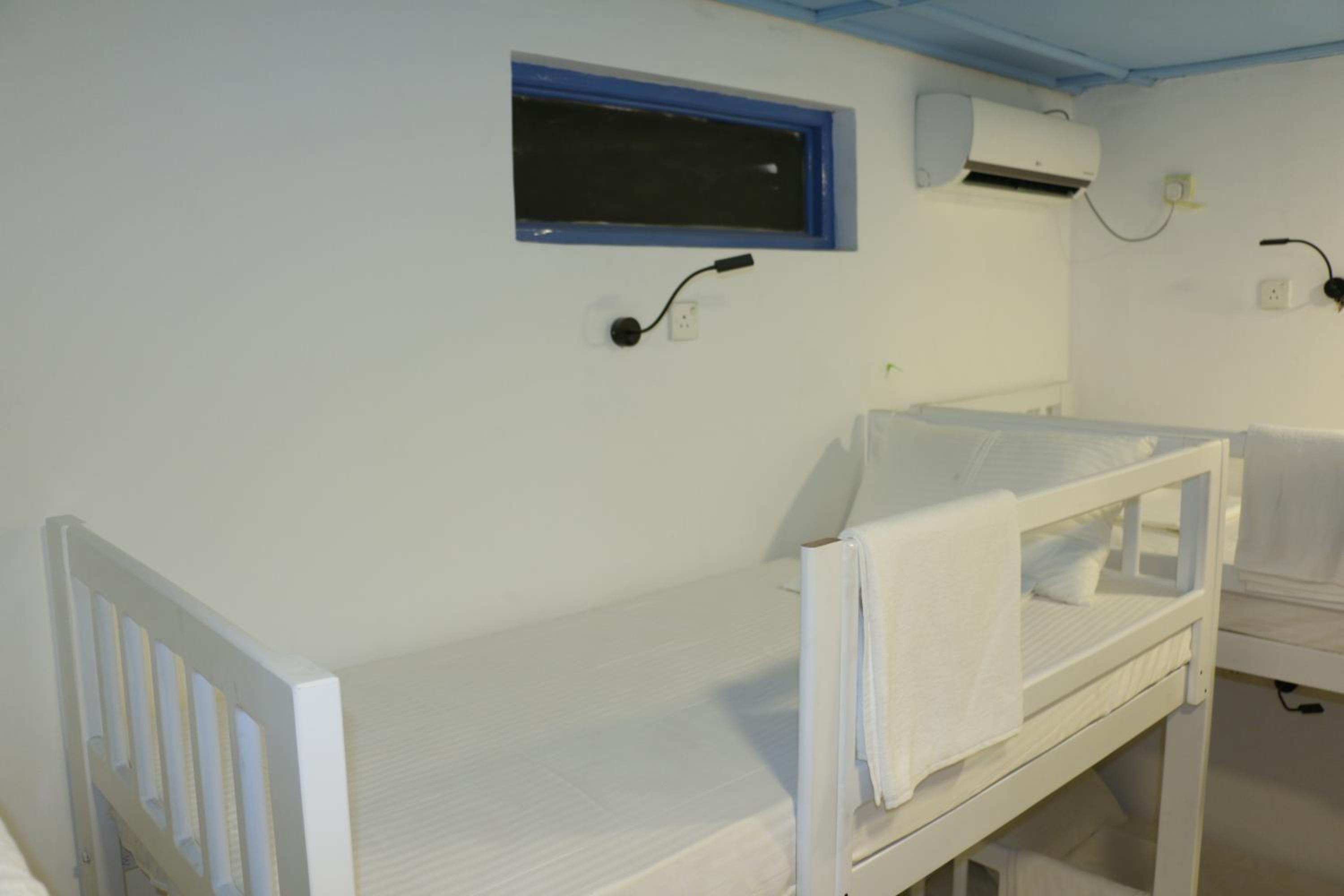 Bed in 4-Bed Female Dormitory Room with City View photo 3