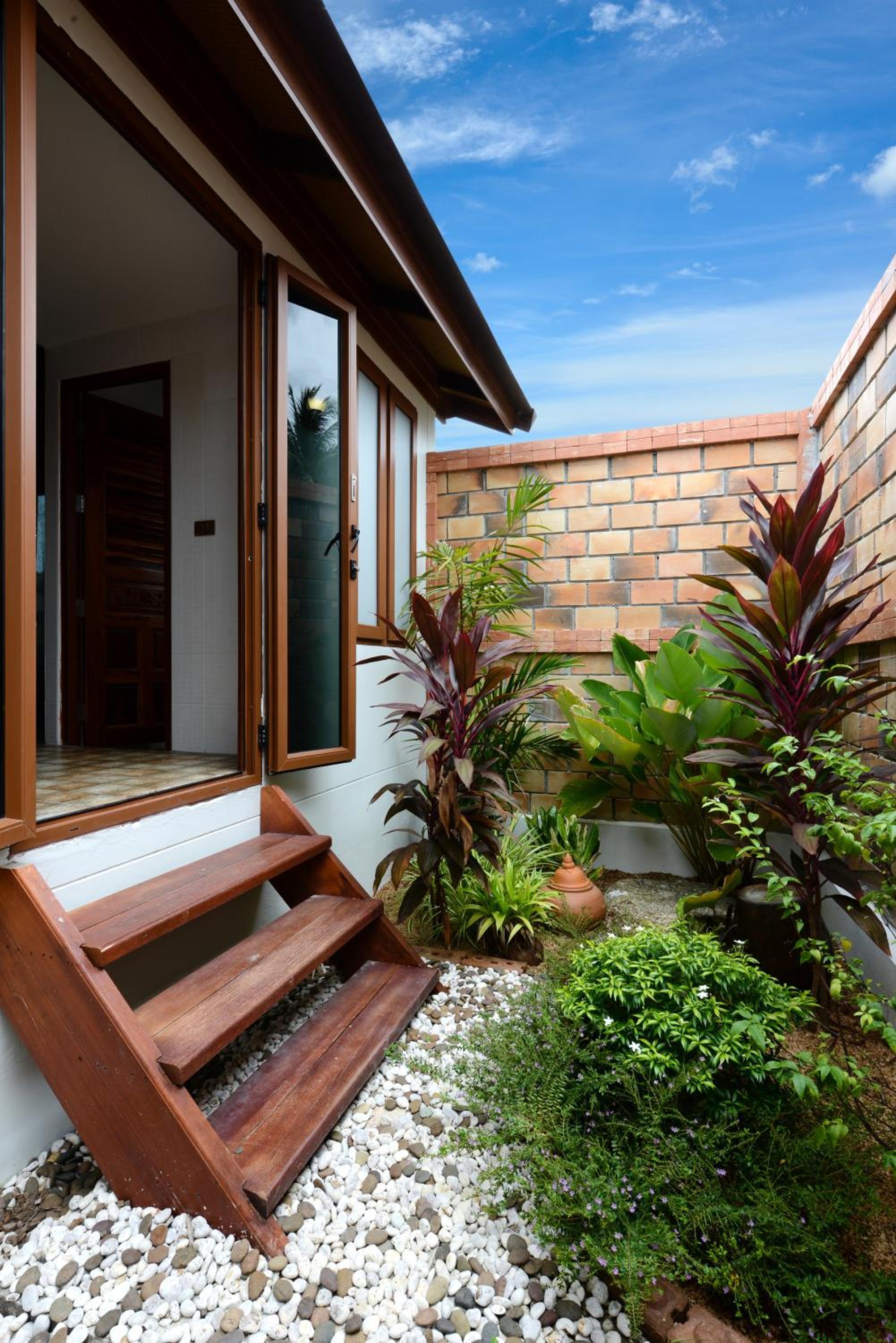 Deluxe Villa with Sea View (Second Row) photo 2