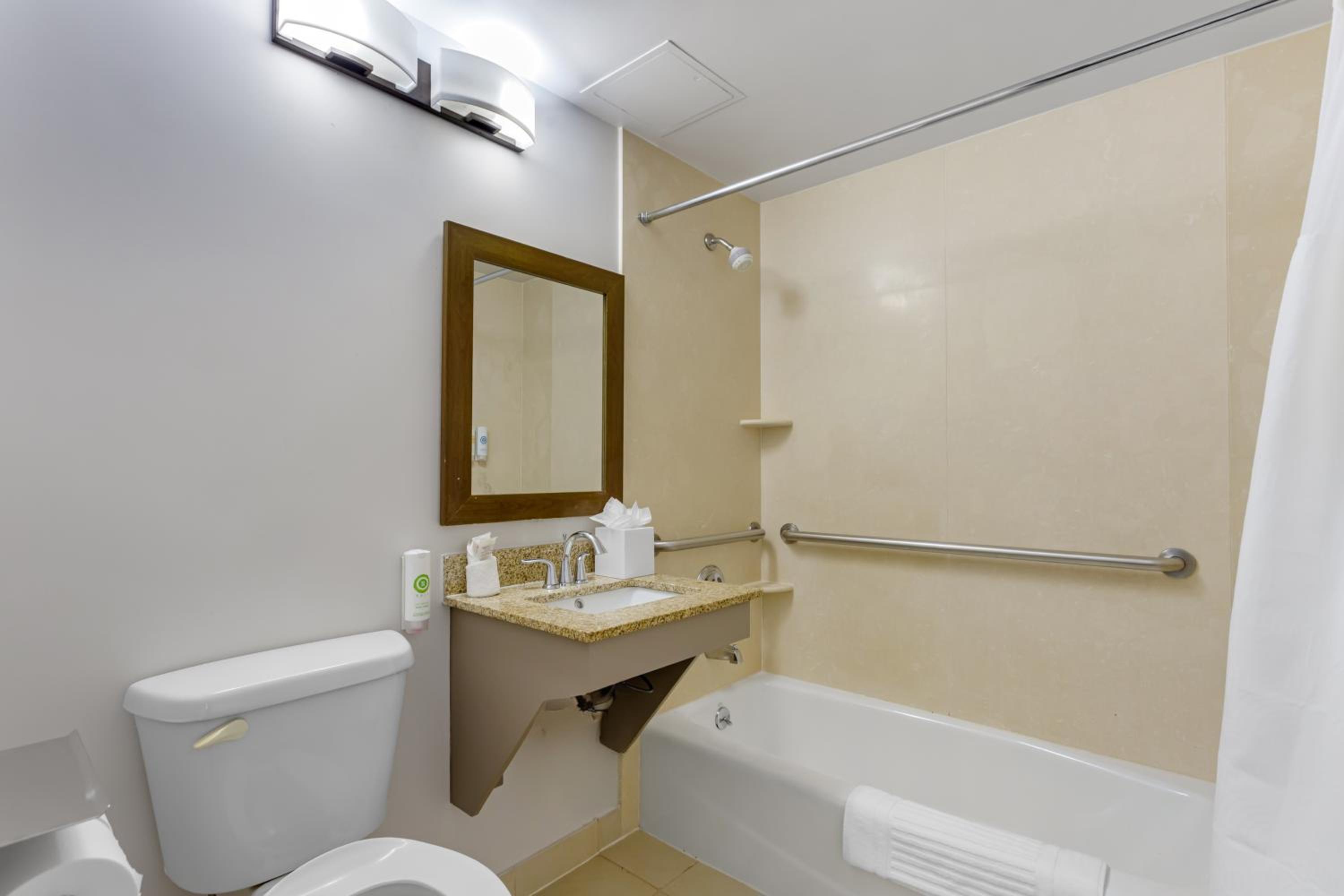 Comfort Inn Staten Island