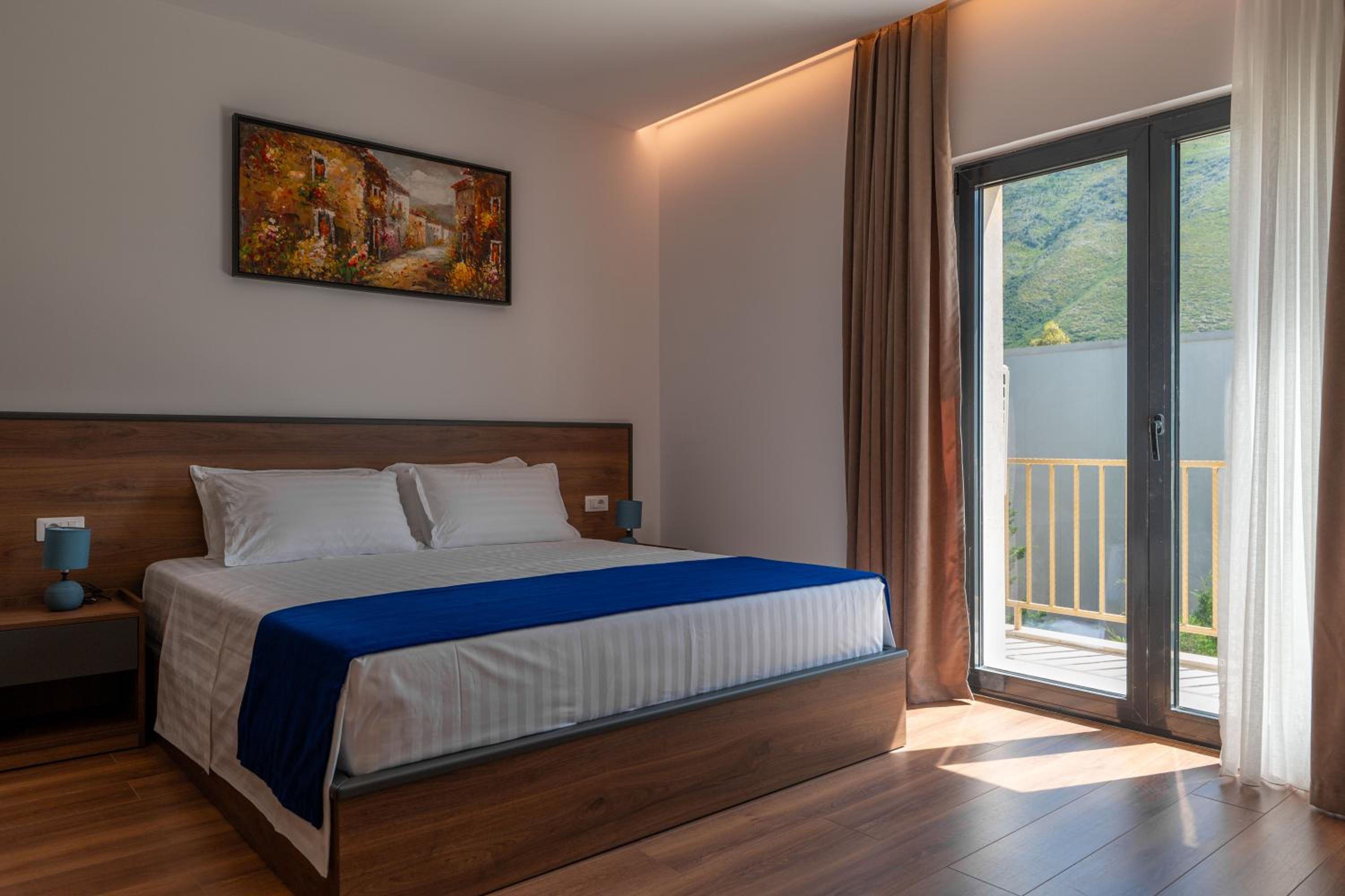 Deluxe Double Room with Mountain View