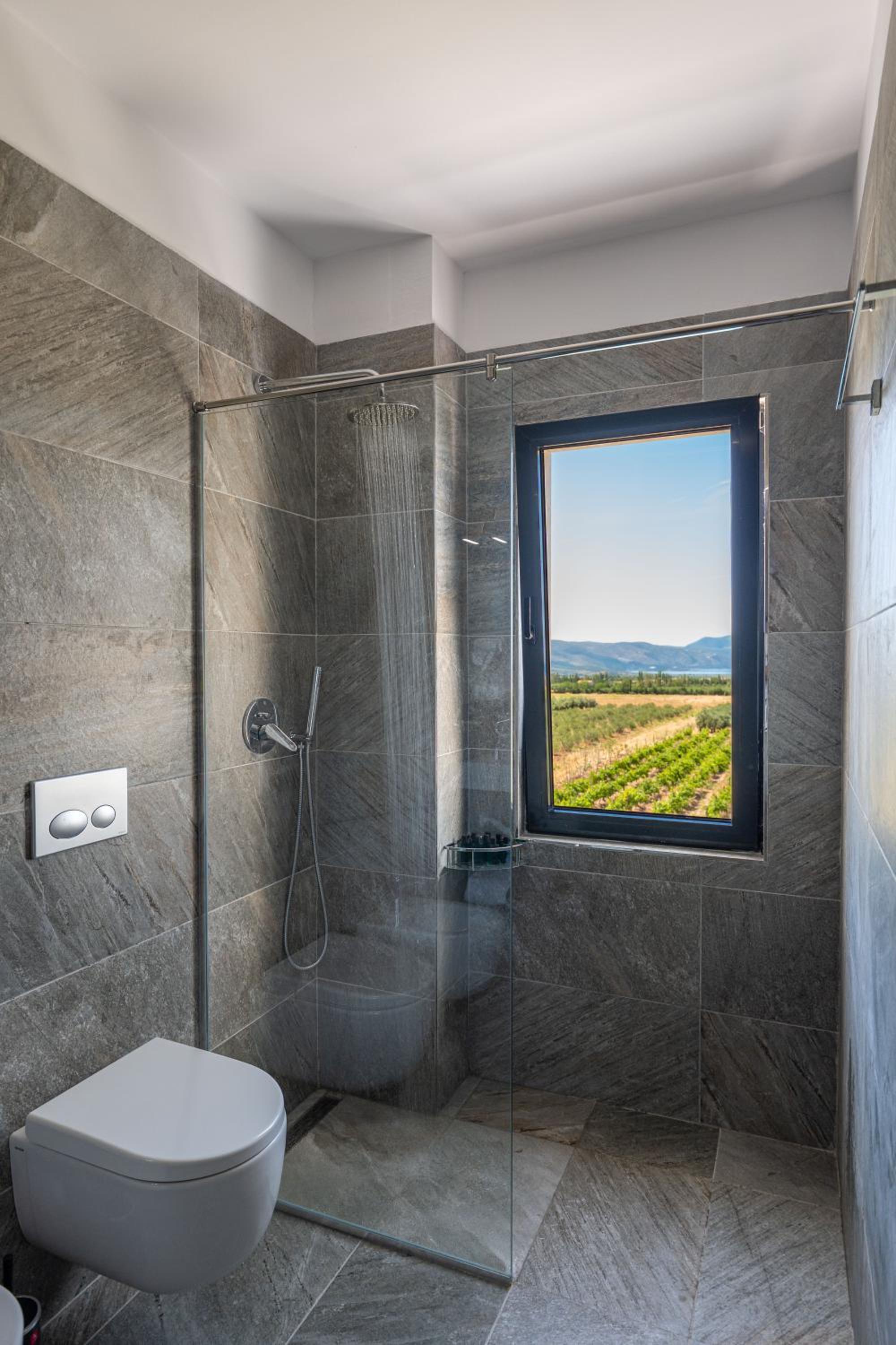 Deluxe Double Room with Mountain View
