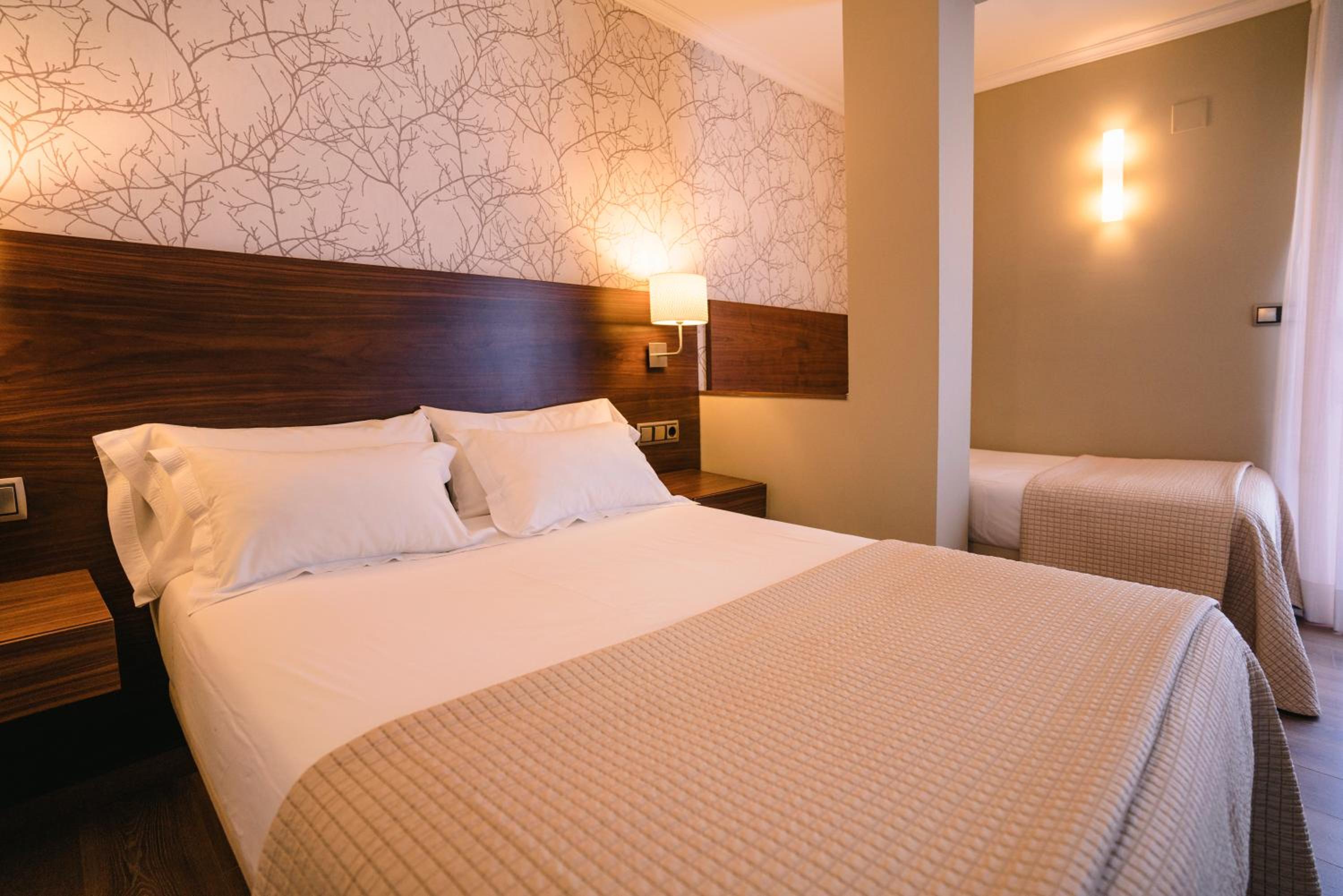 Triple Room with Terrace