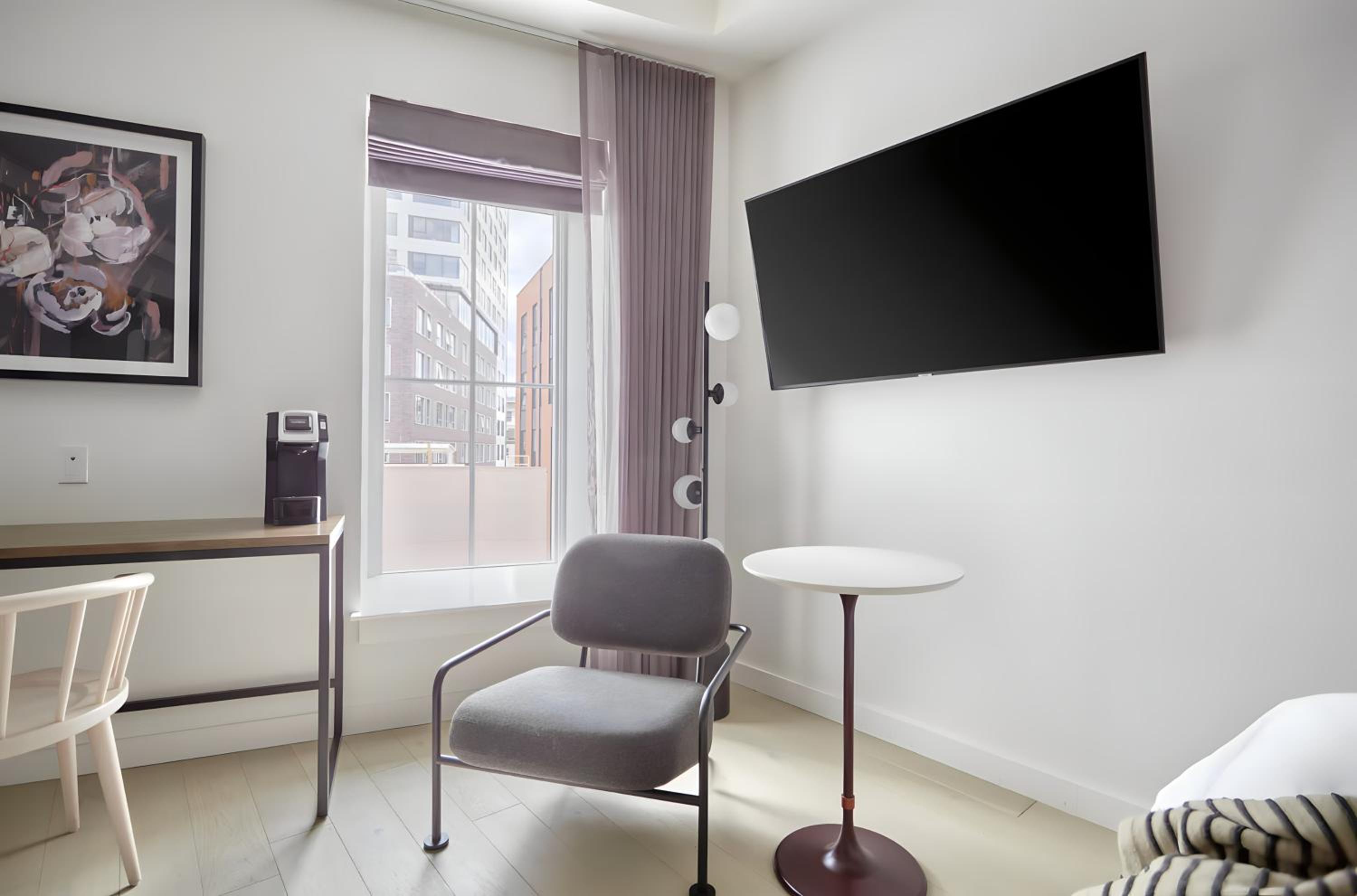 Queen Room with Two Queen Beds - Disability Access - Photo 8
