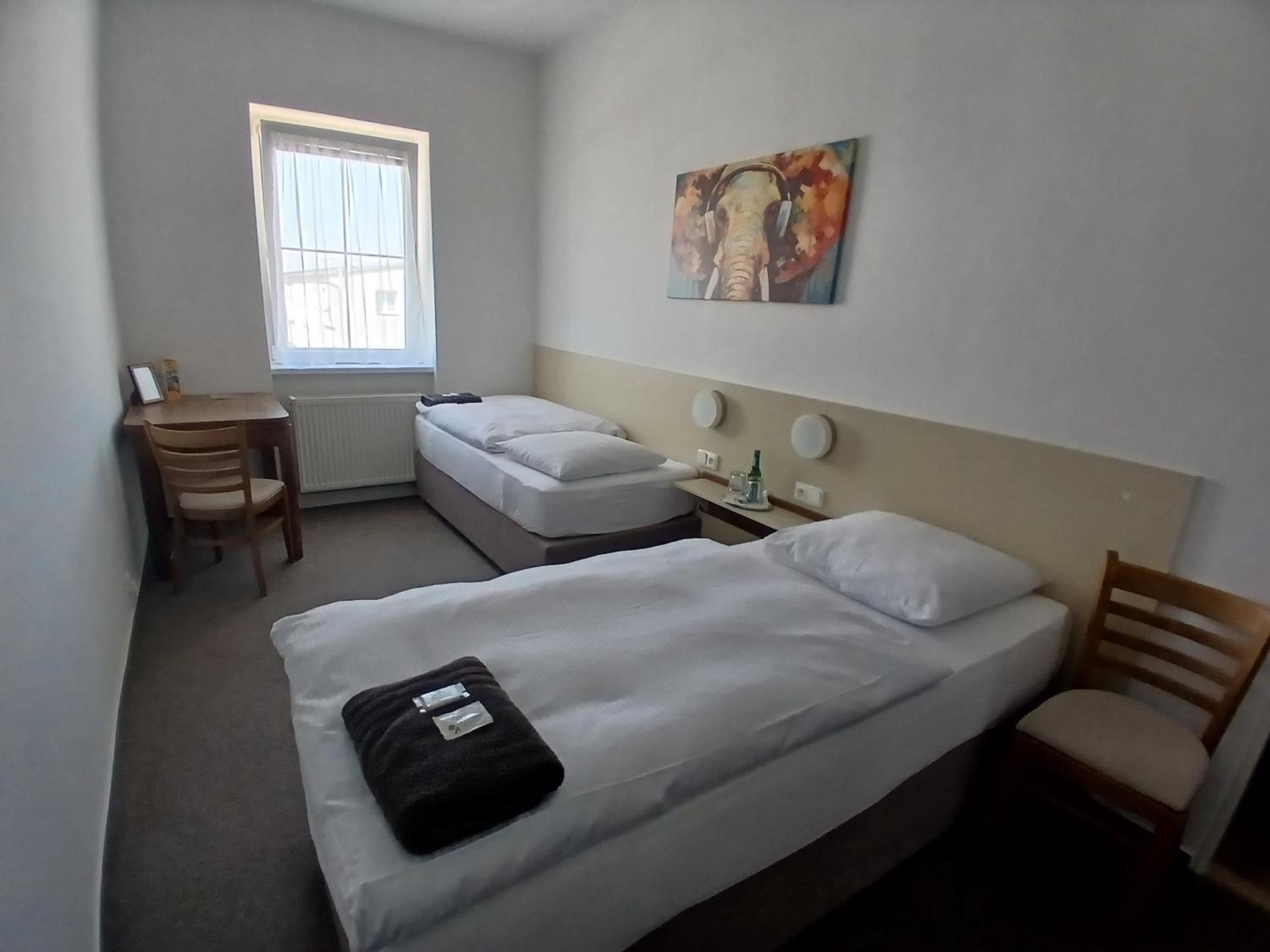 Economy Twin Room