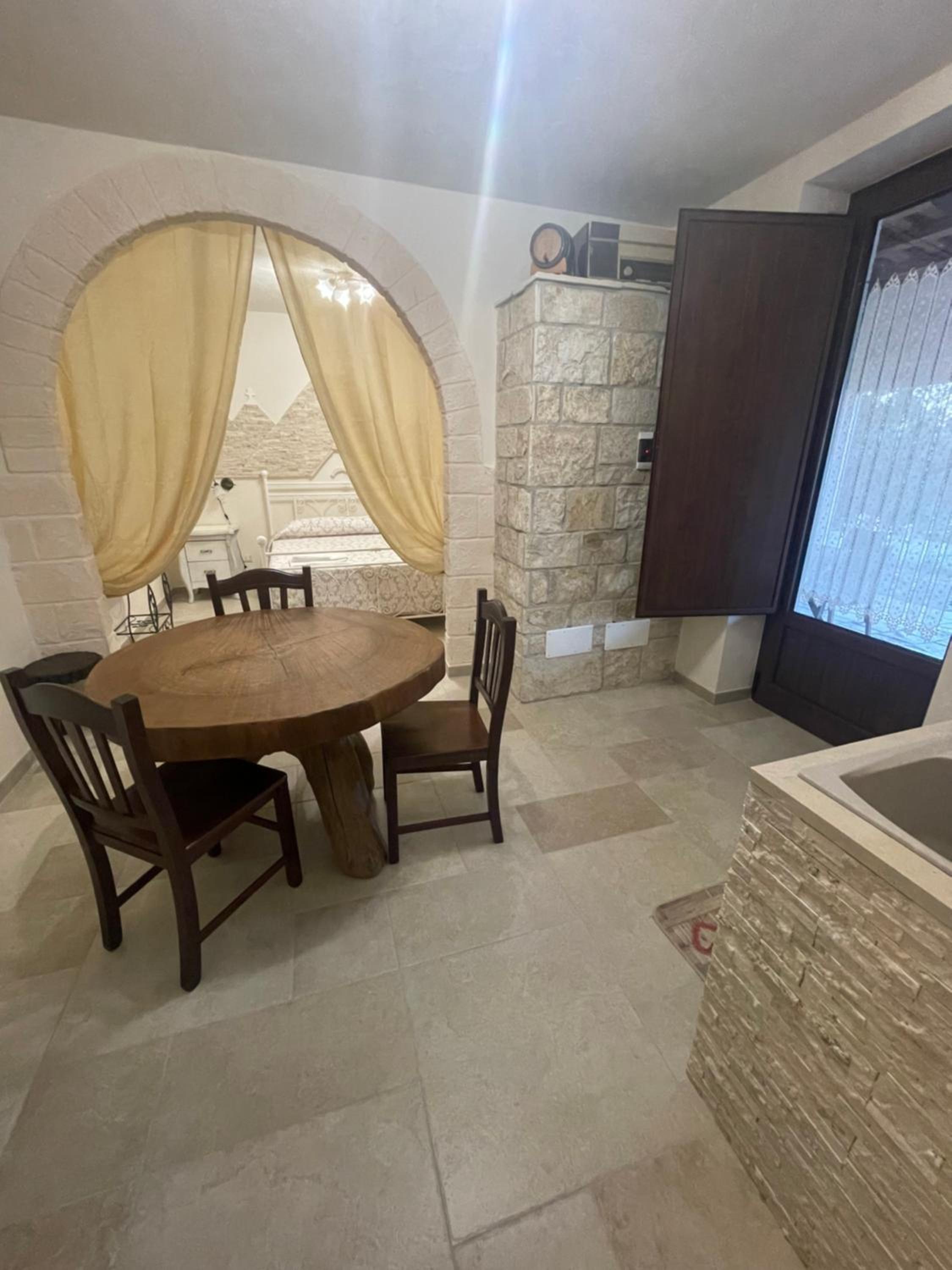 One-Bedroom Apartment with View photo 2