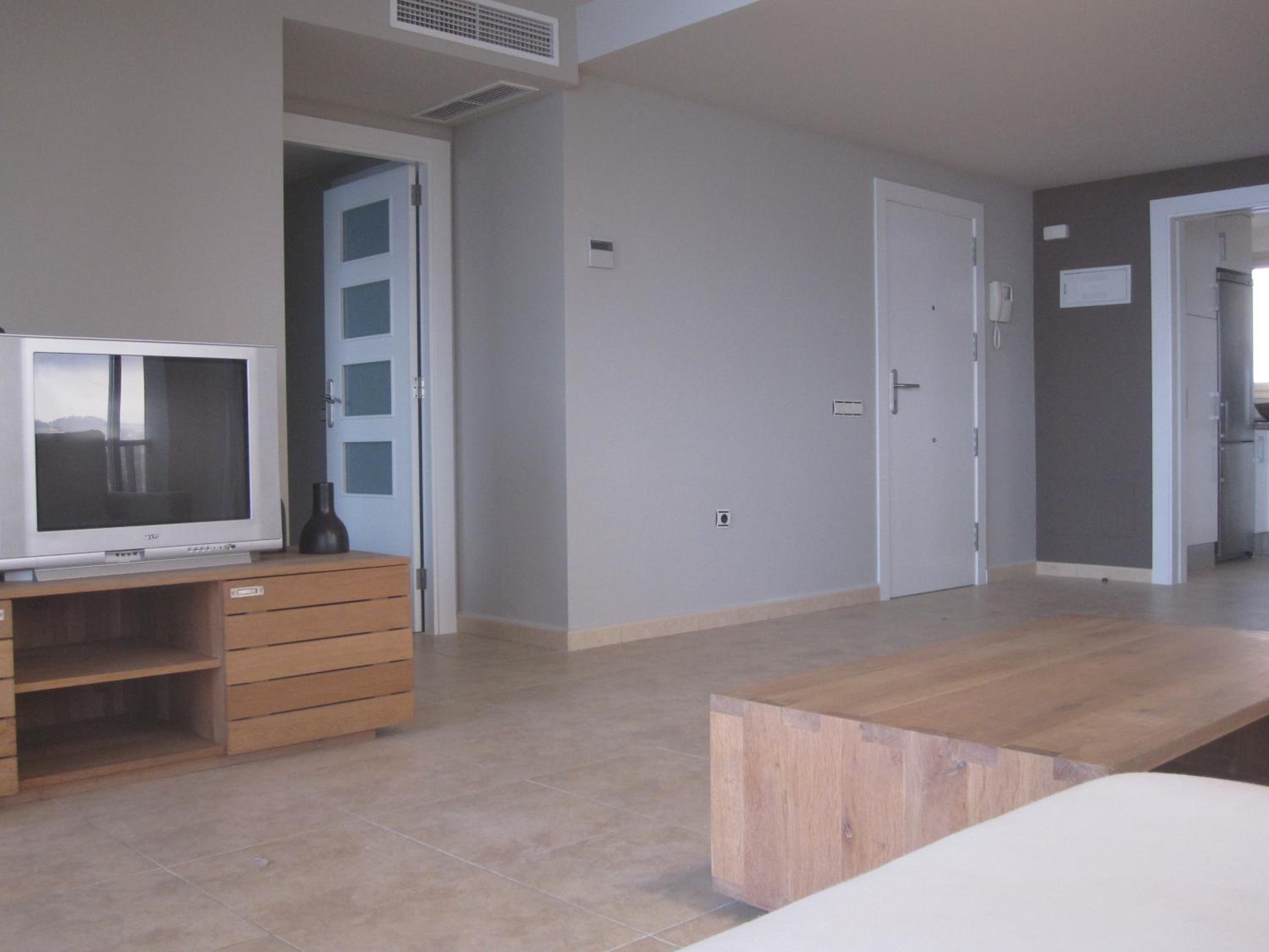 Apartamento de una habitación con vista al mar (2 adultos + 2 niños) 4C