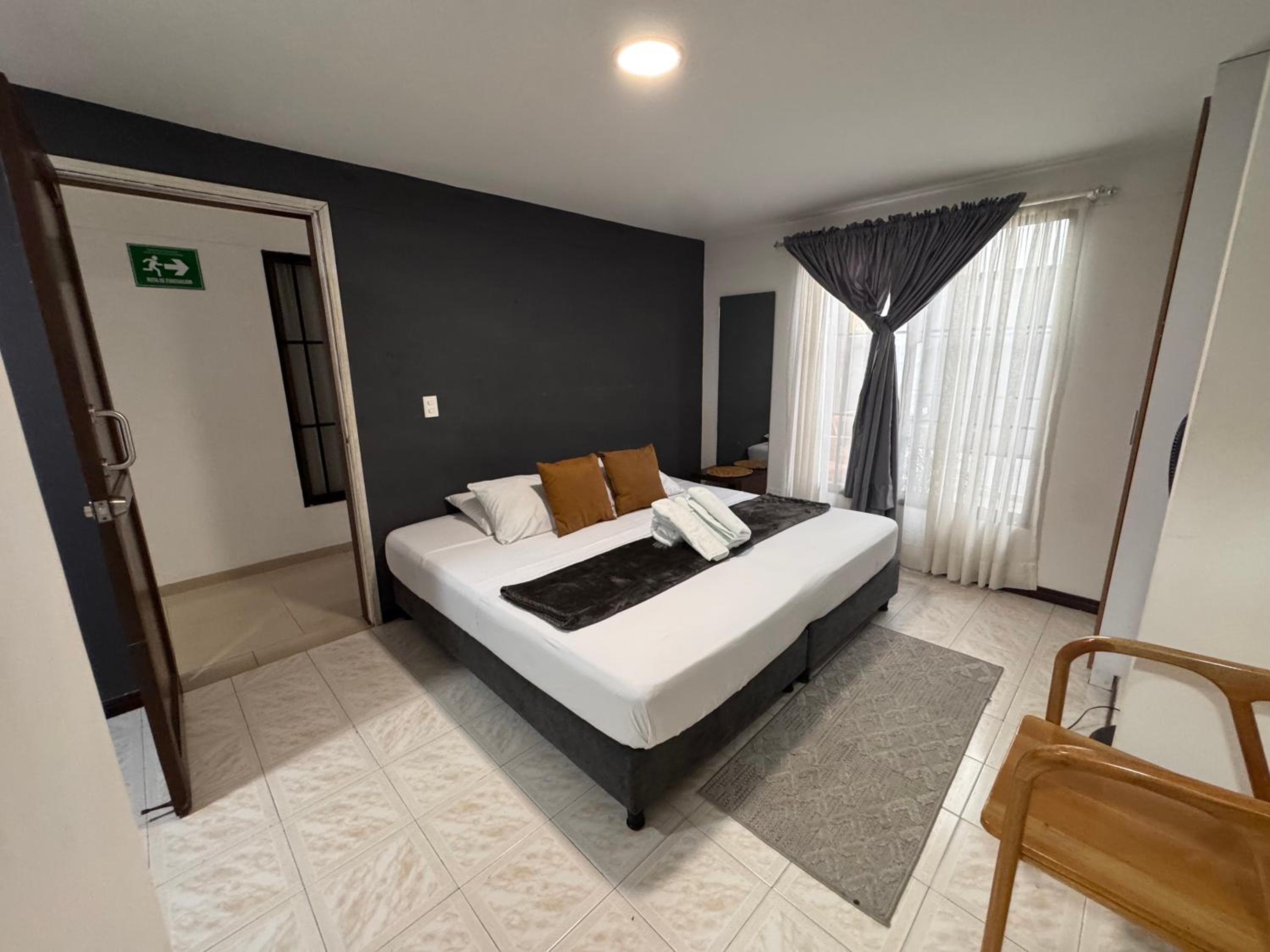 Double Room with Private Bathroom photo 1