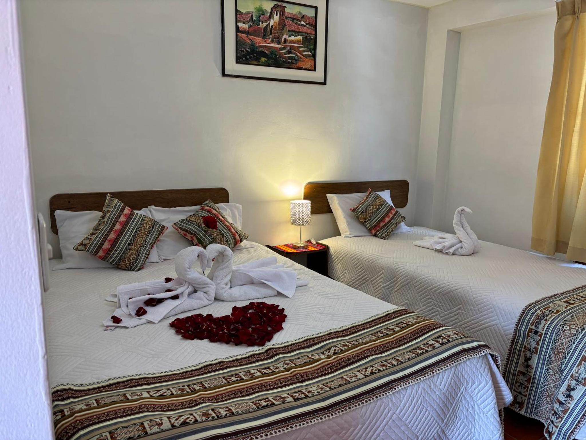 Deluxe Room (2 Adults + 1 Child) photo 2