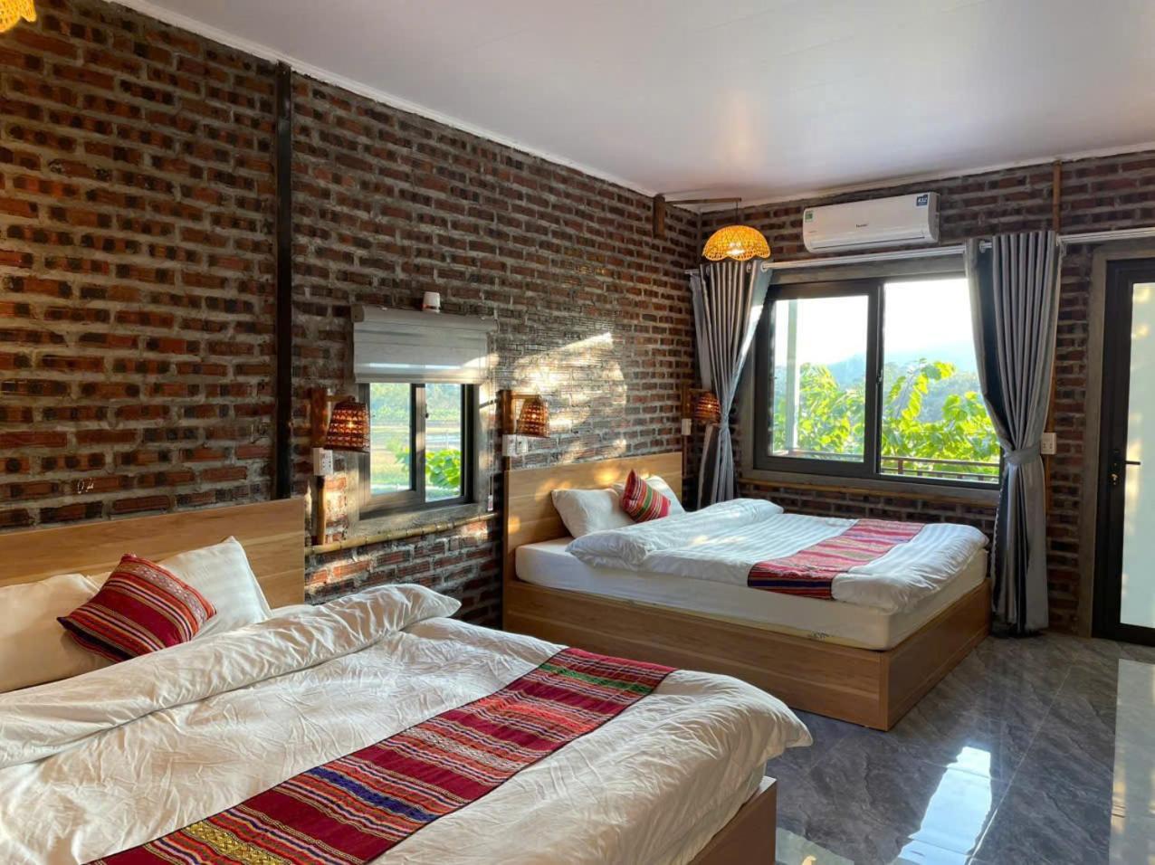 Family Room with Garden View photo 3