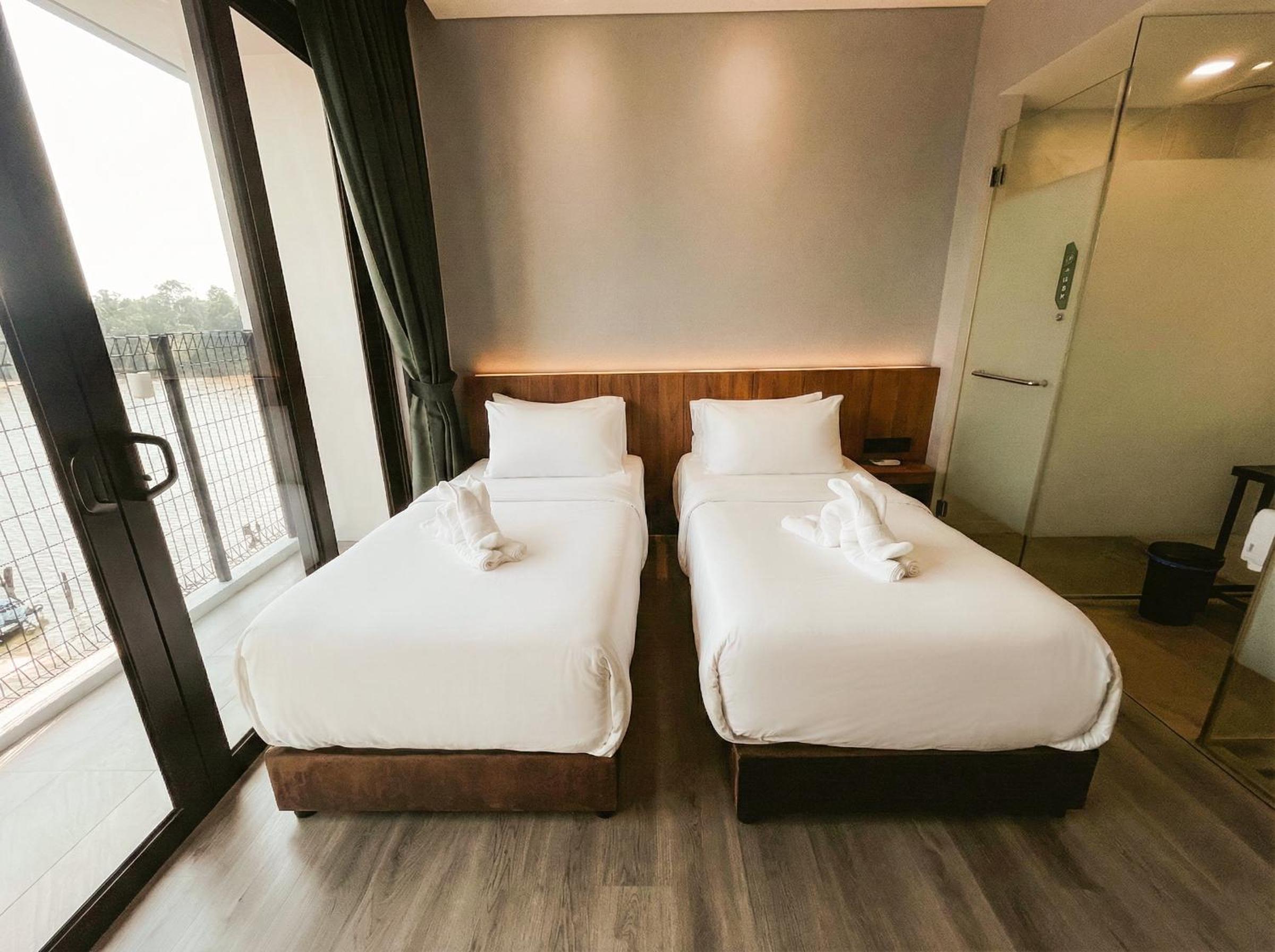 Twin Room with Balcony photo 2