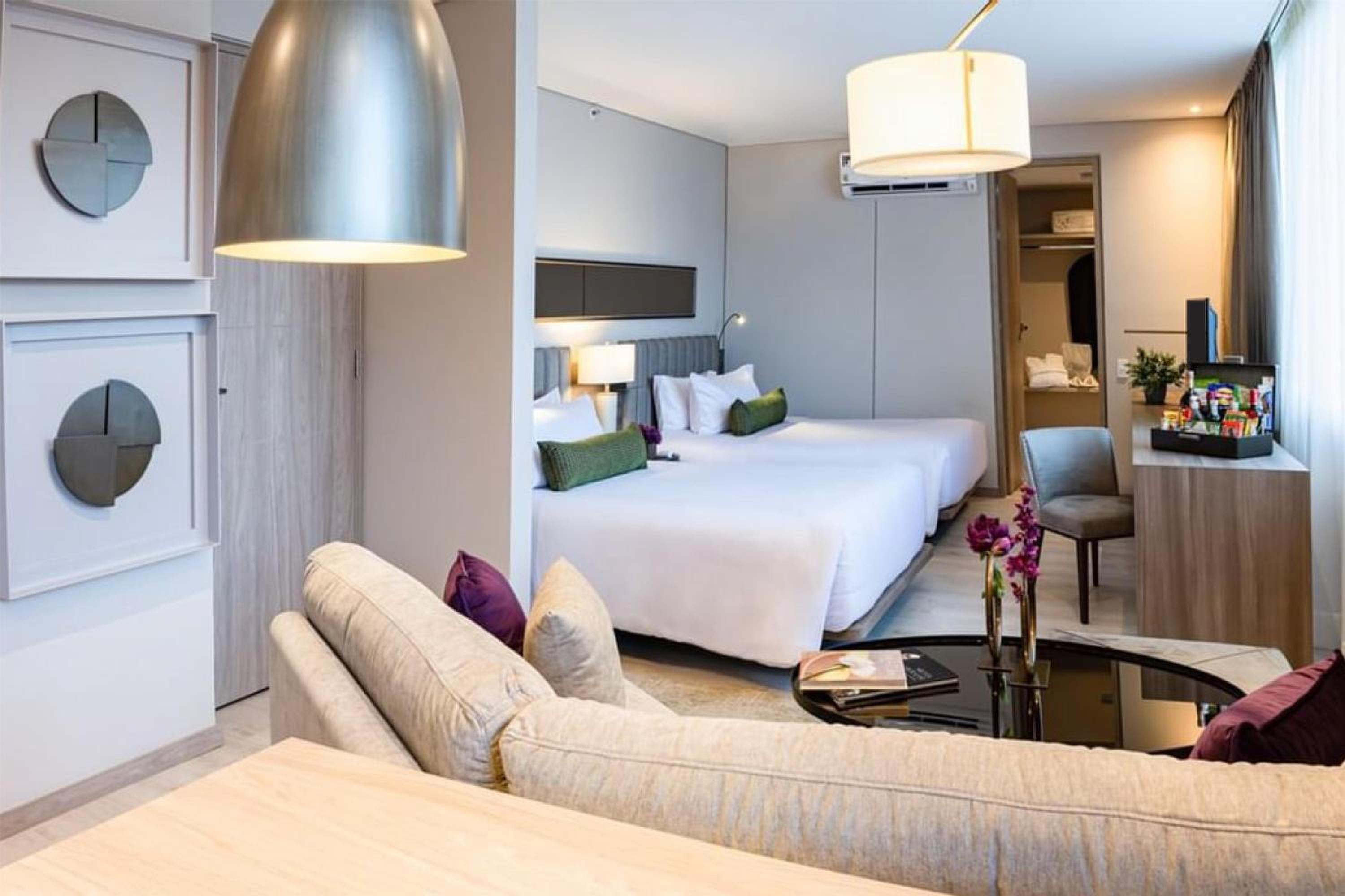 Studio with Two Double Beds and Kitchenette - Photo 3