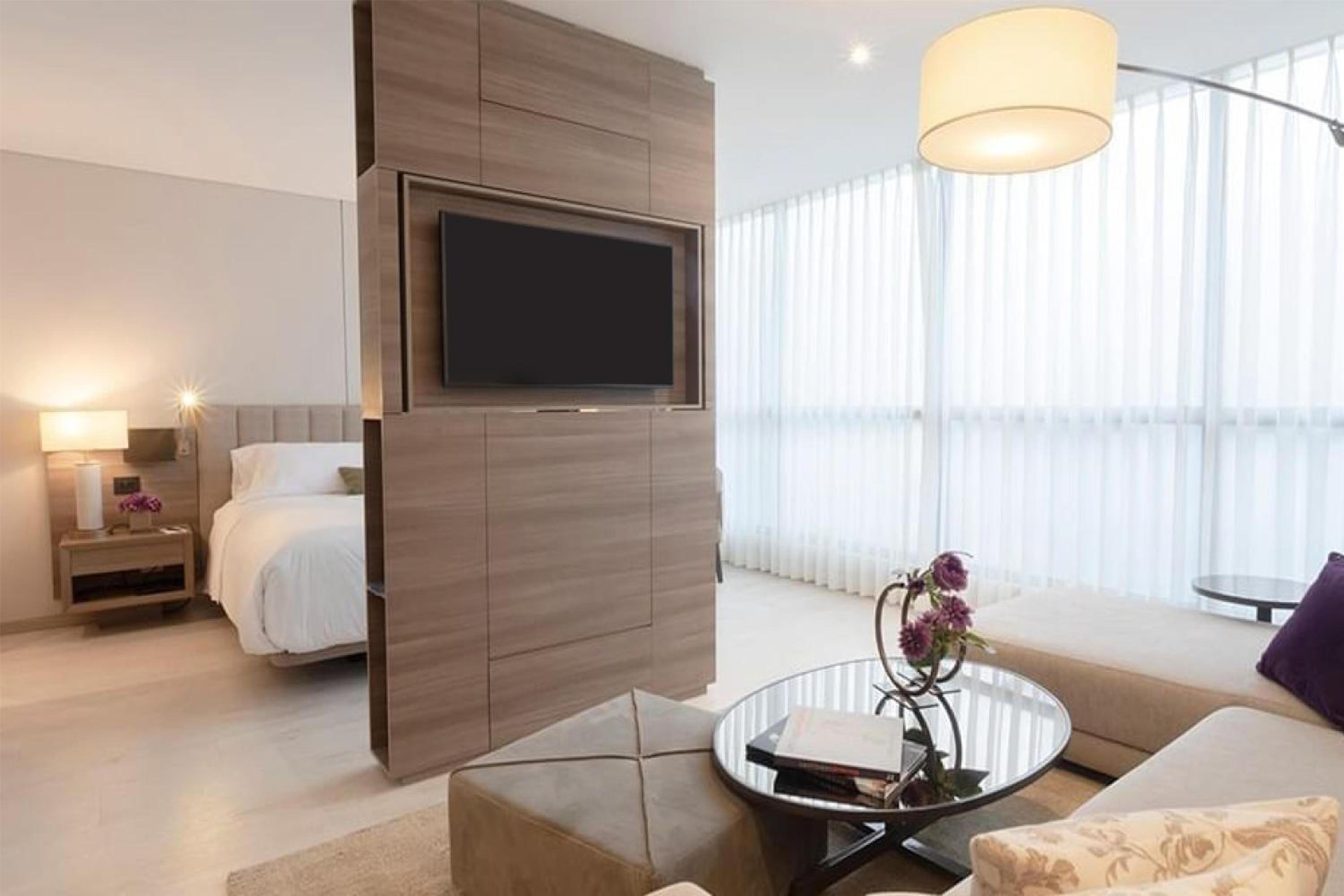 King Junior Suite with Terrace and Kitchen - Photo 5