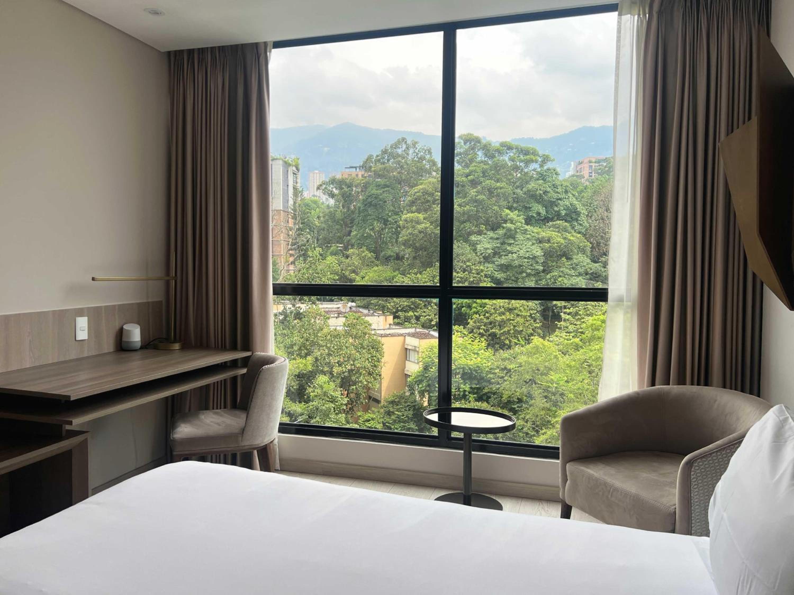 Superior King Room with Kitchenette - Photo 3