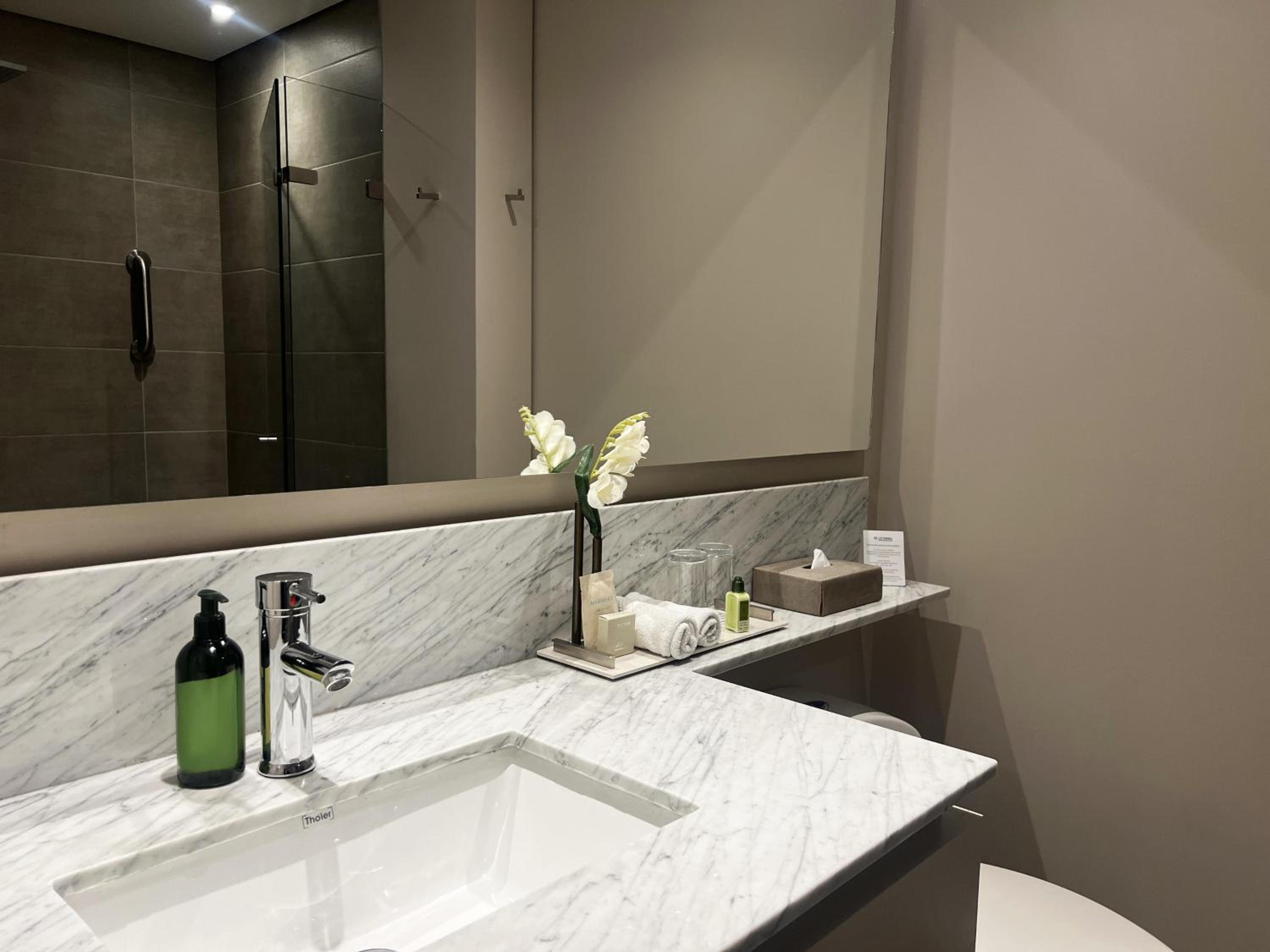 Superior Twin Room with Kitchenette - Photo 7