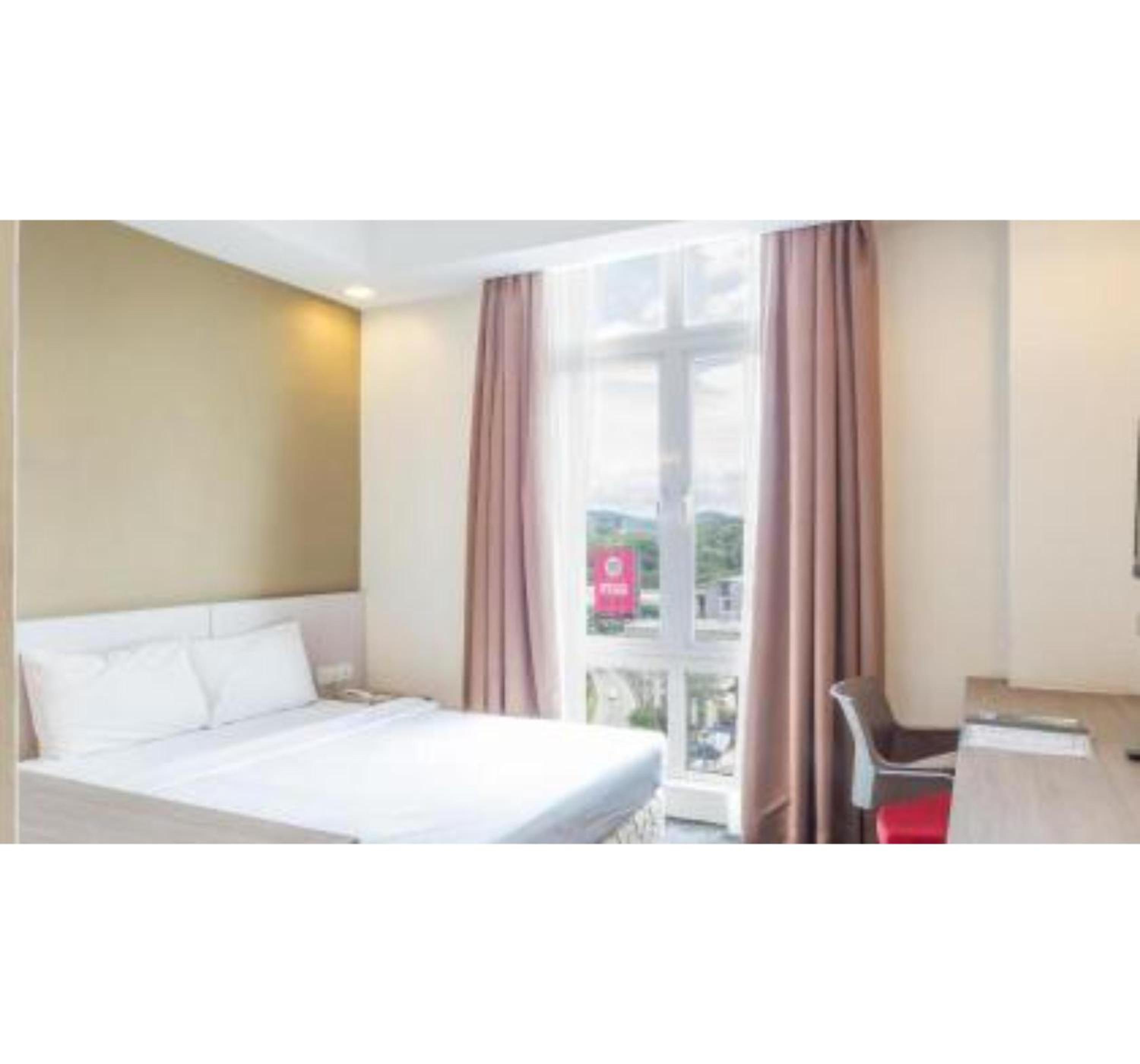Deluxe King Room photo 3