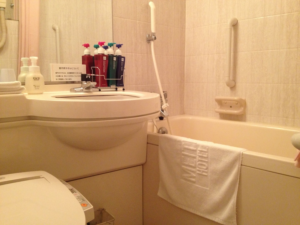 Twin Room, River View photo 3