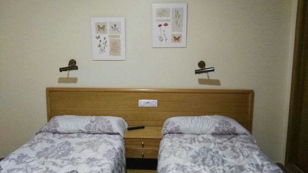 Double or Twin Room photo 2