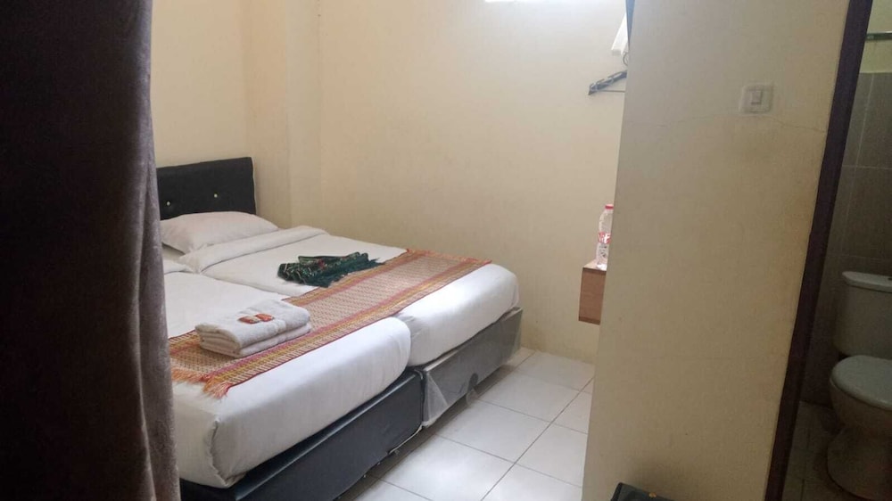 Standard Single Room - Photo 5