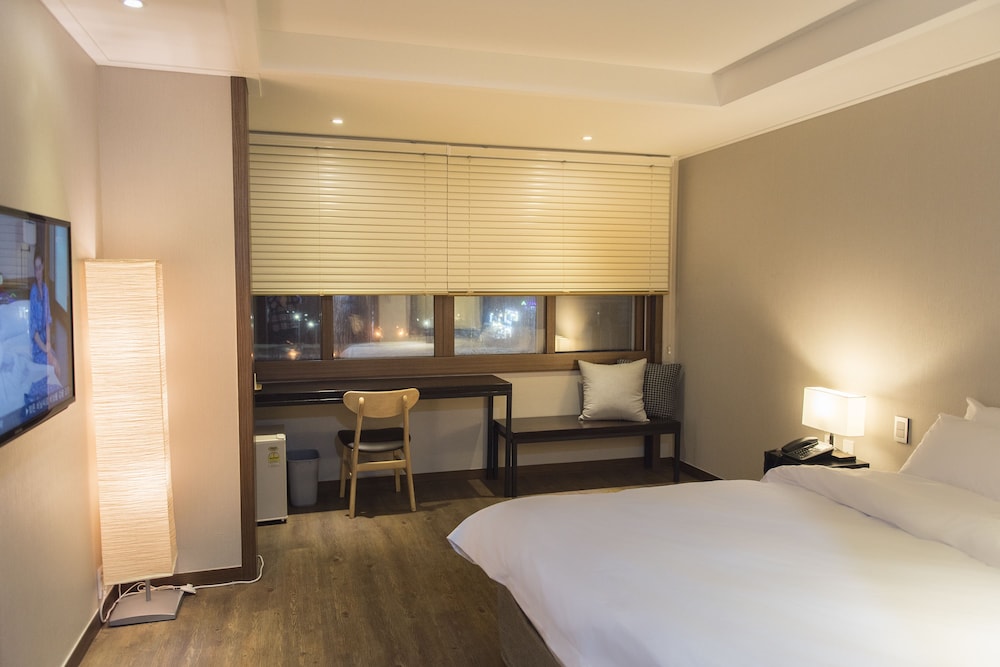Deluxe Double Room - Photo 6