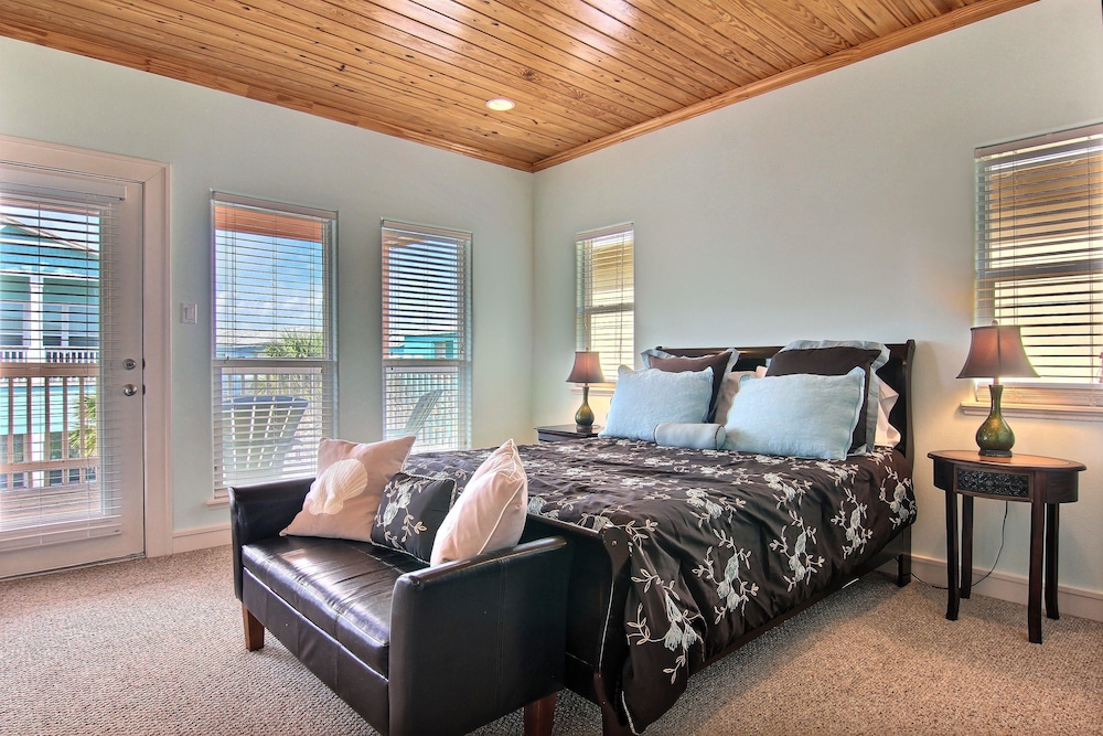 House, 3 Bedrooms photo 1