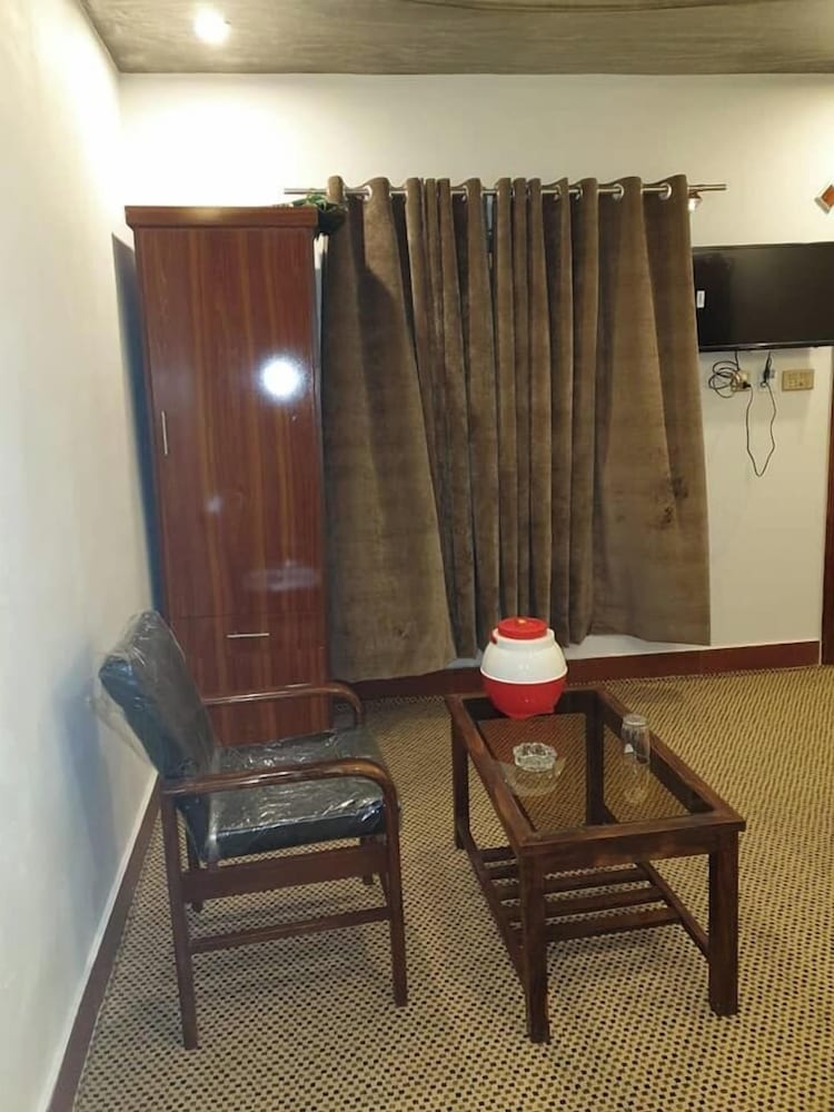 Deluxe Double or Twin Room photo 2