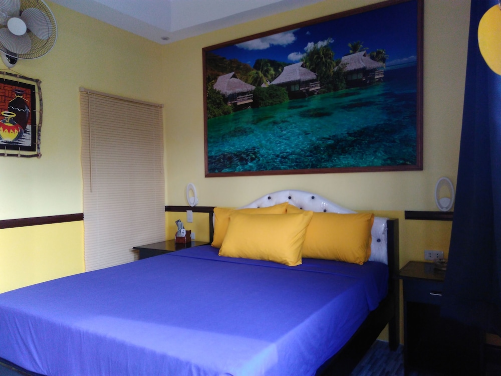 Superior Single Room, 1 Queen Bed - Photo 4