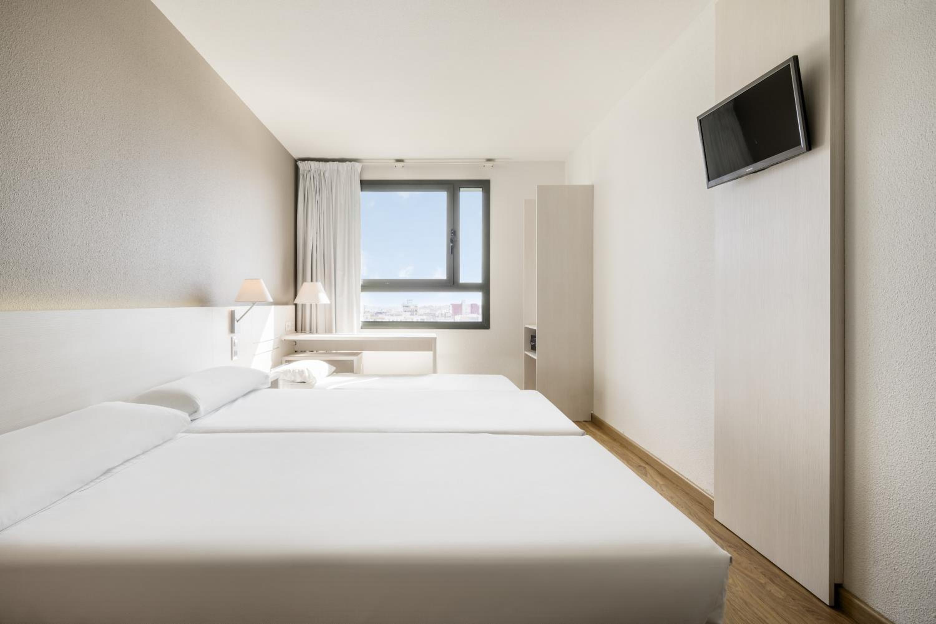 Standard Triple Room (2 Adults + 1 Child) photo 1
