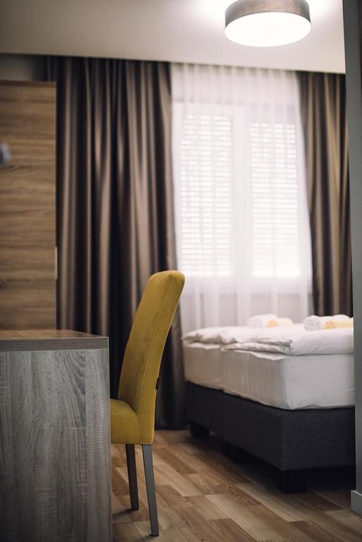 Double or Twin Room photo 3