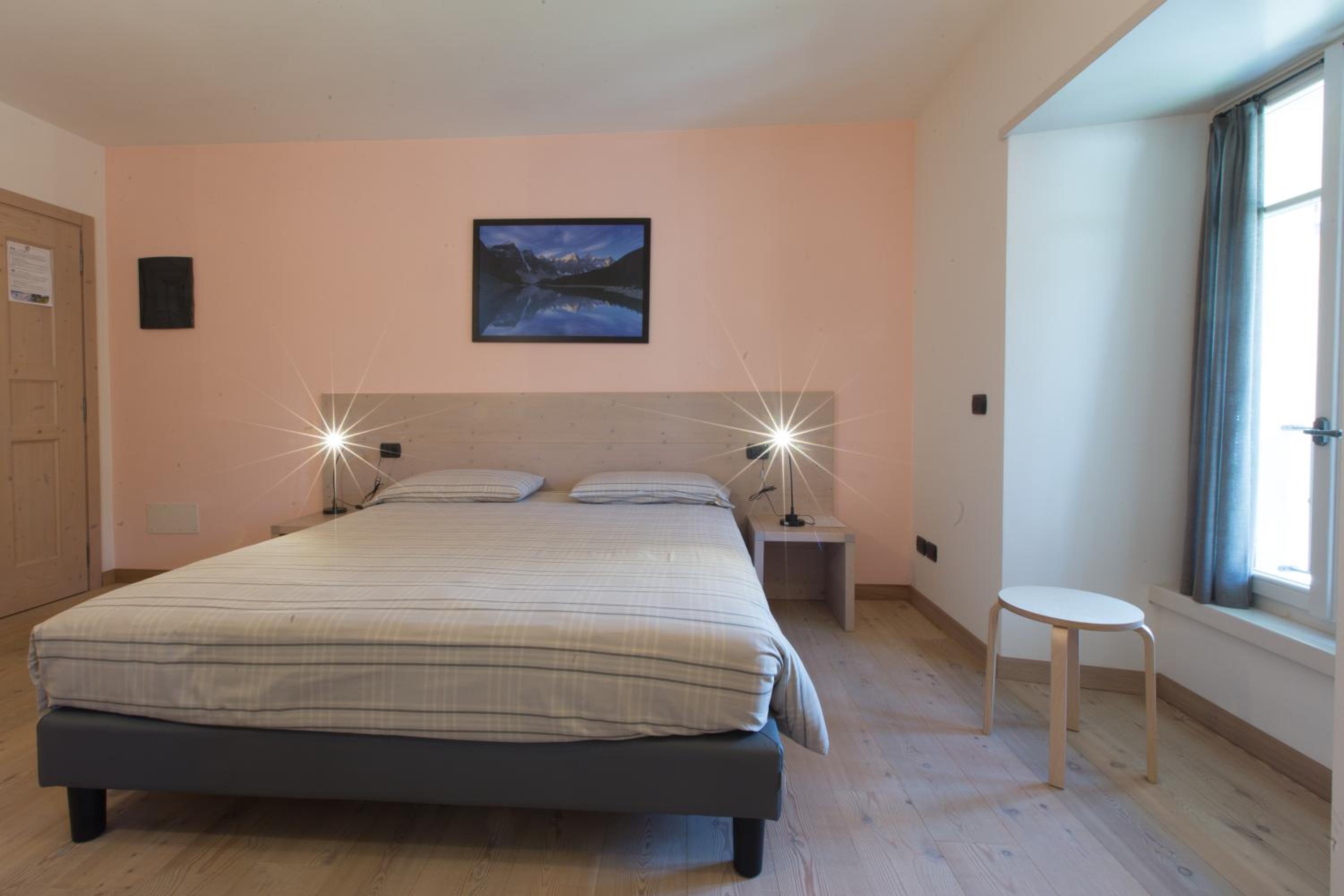 Double Room - Photo 7