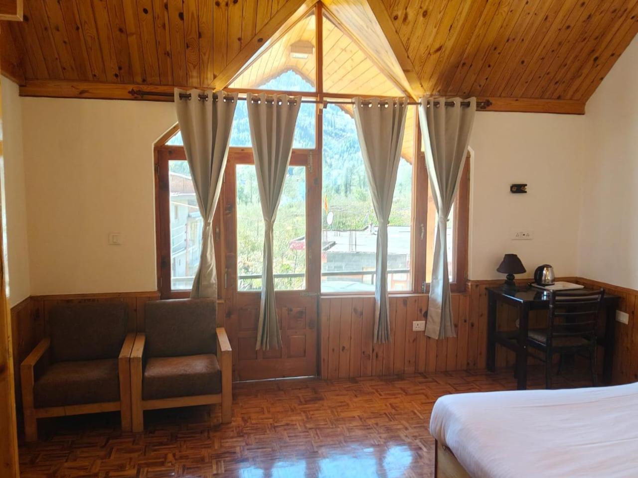 Suite with Balcony