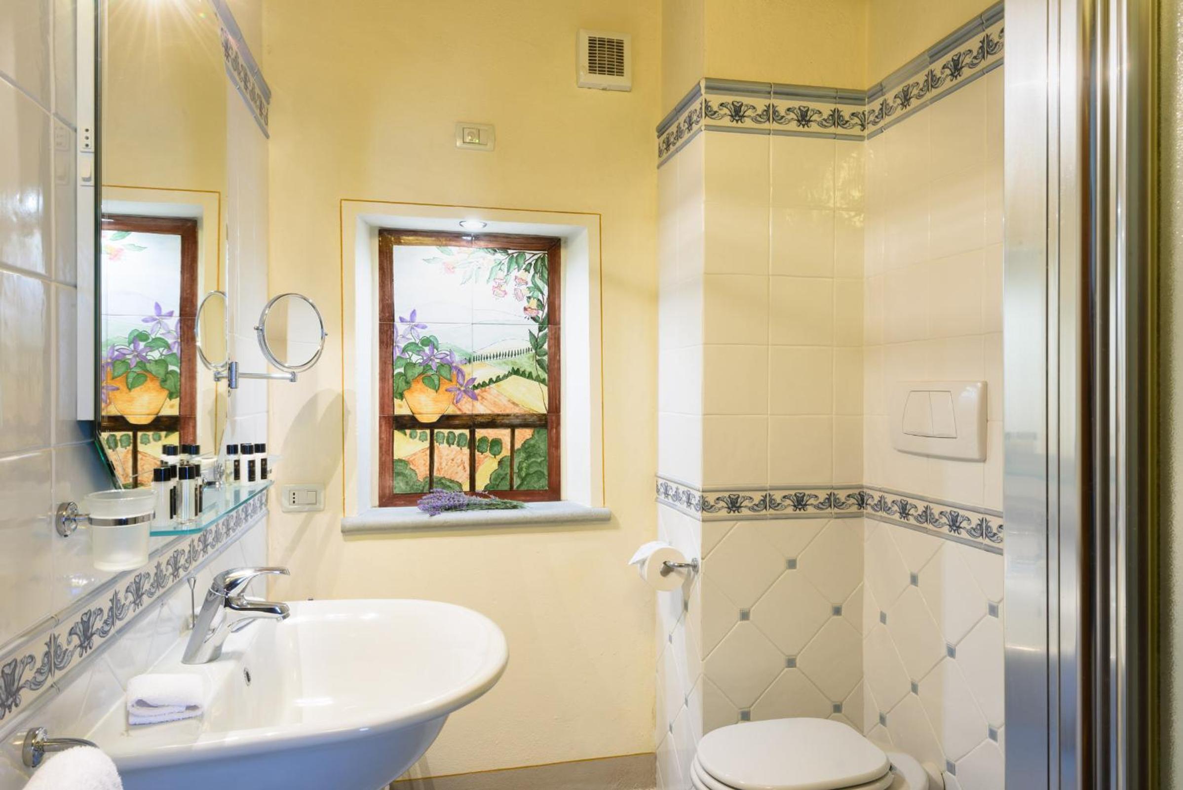 Superior Double or Twin Room photo 3
