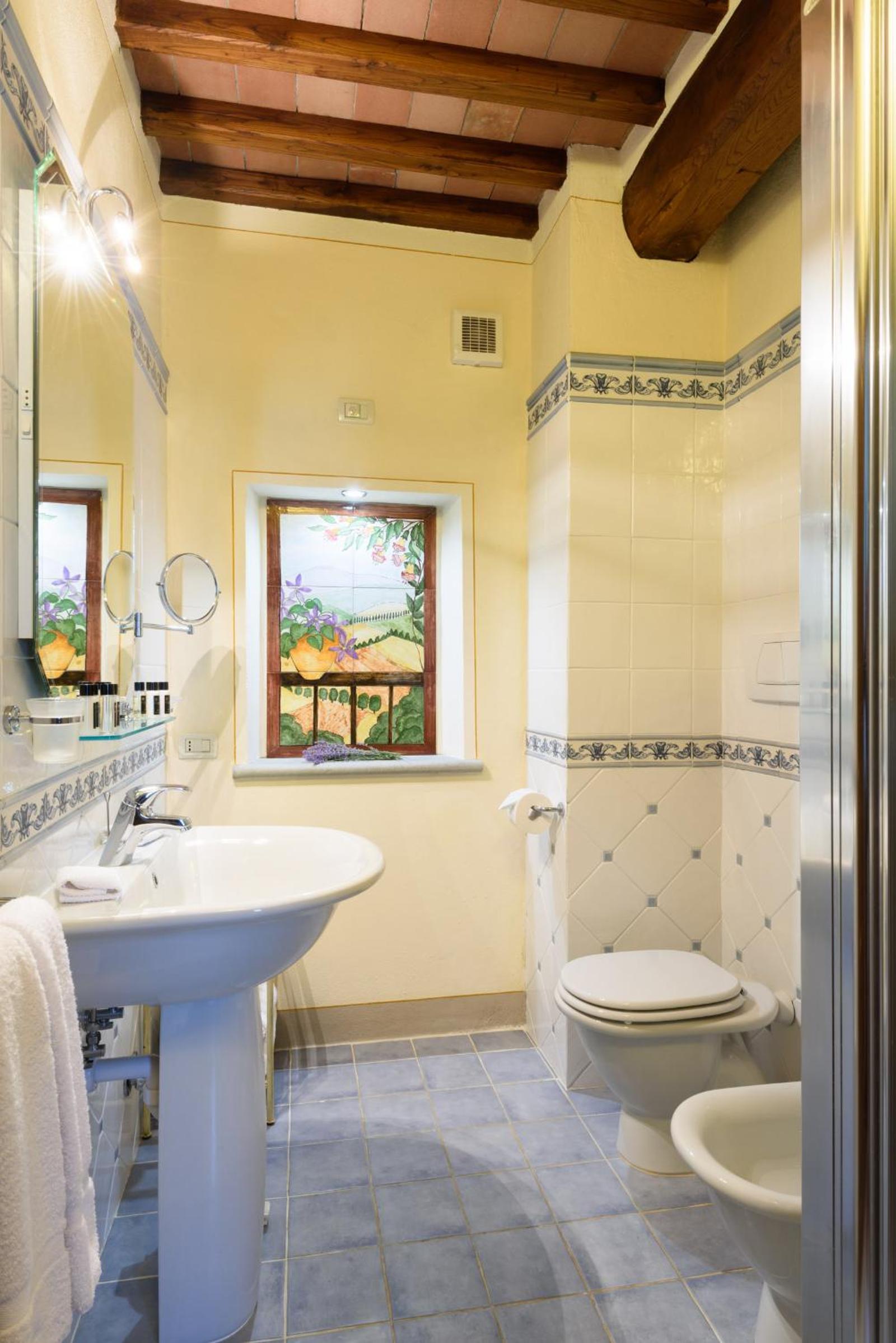 Superior Double or Twin Room photo 2