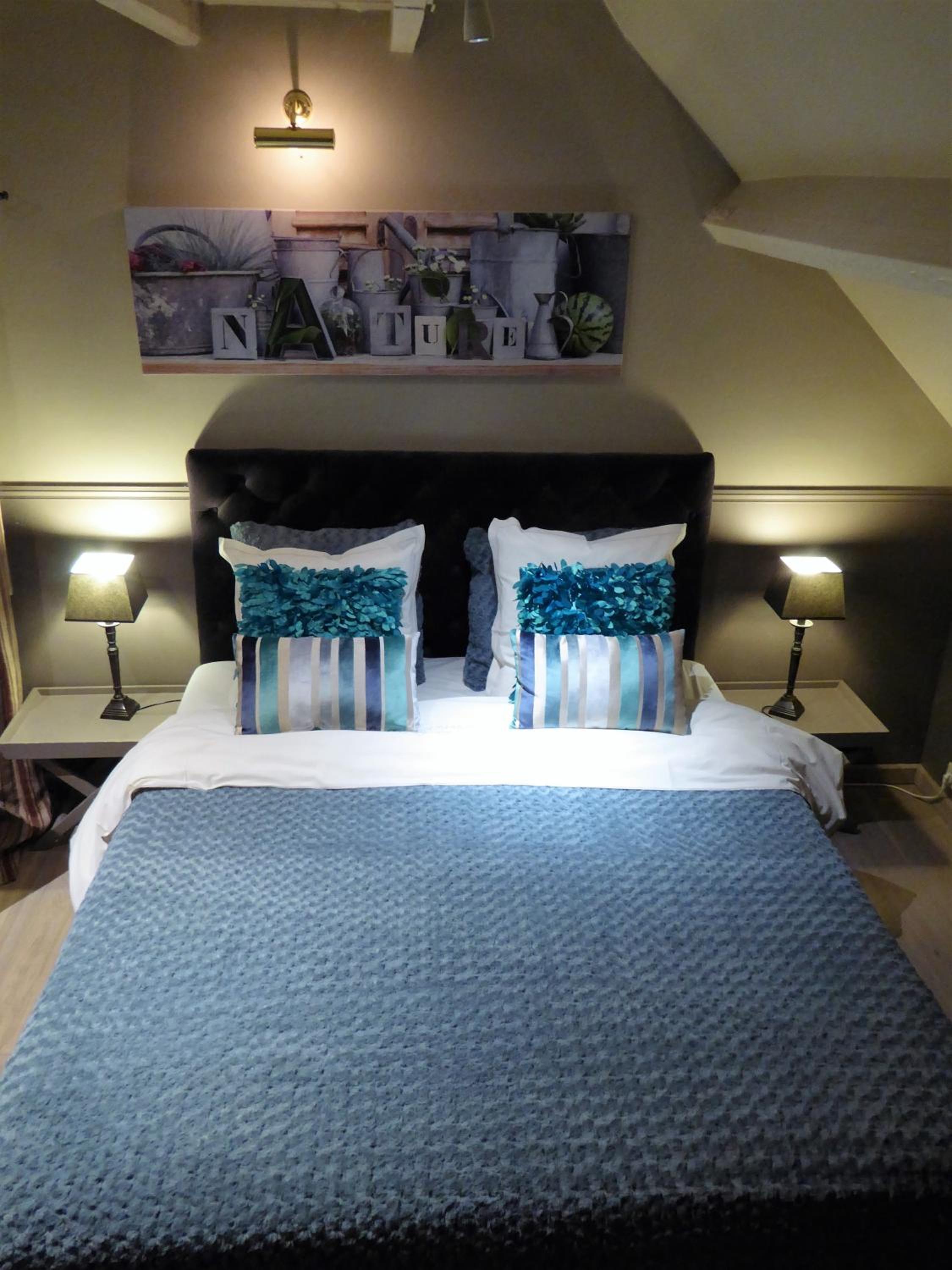 Family Room photo 3