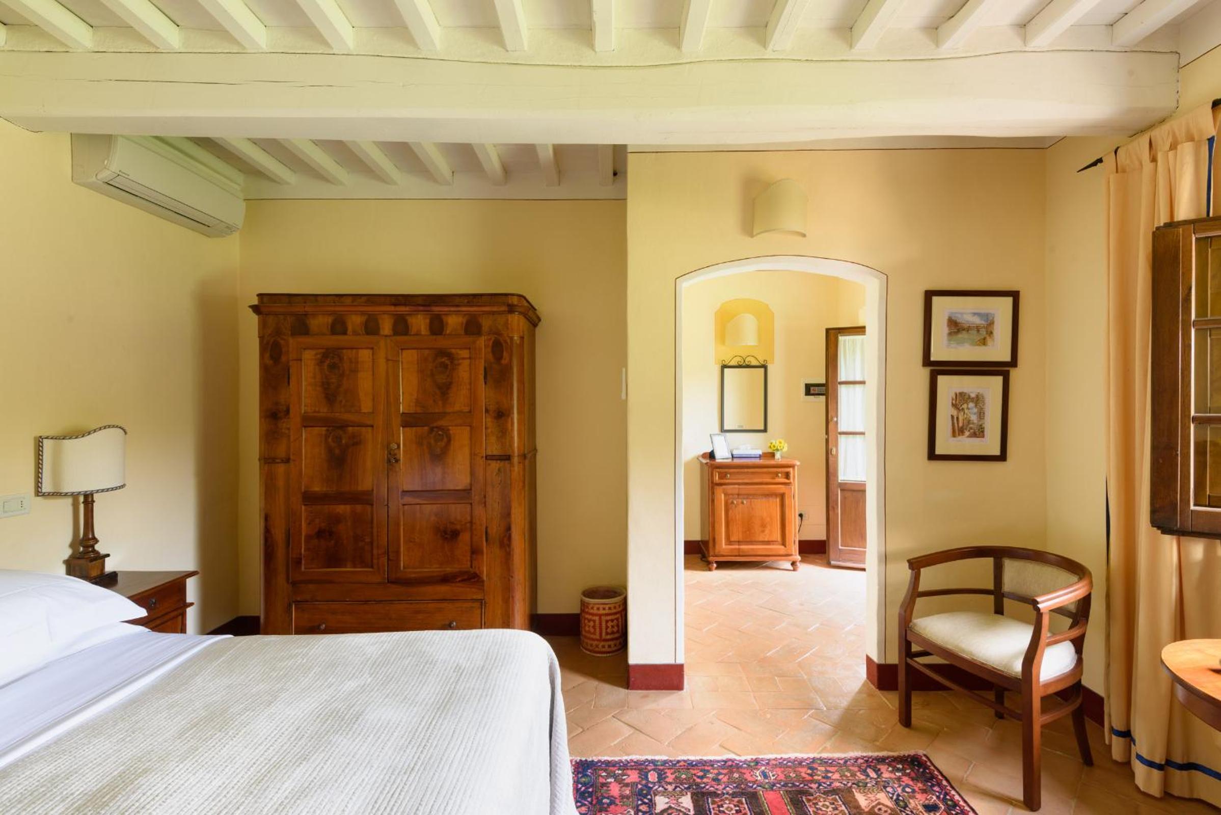 Superior Double or Twin Room photo 3