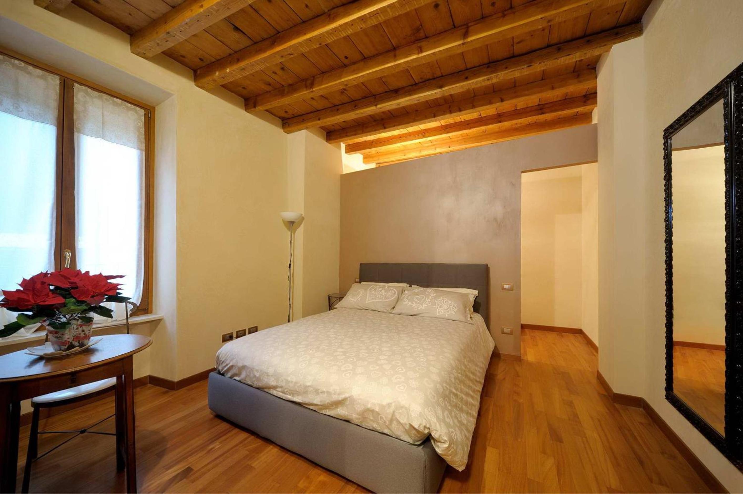 Deluxe Apartment photo 1