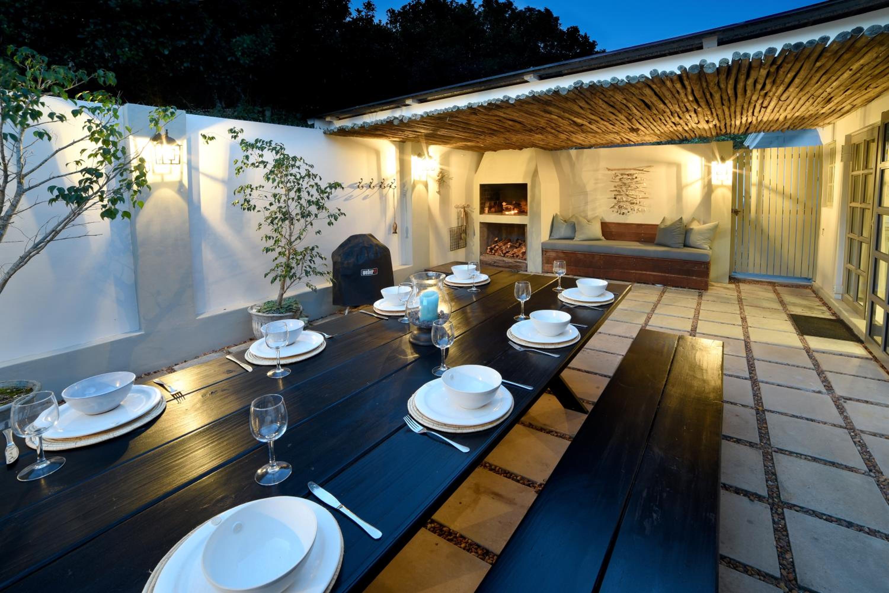 Four-Bedroom House photo 2