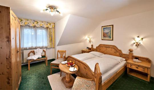 Double or Twin Room - Photo 12