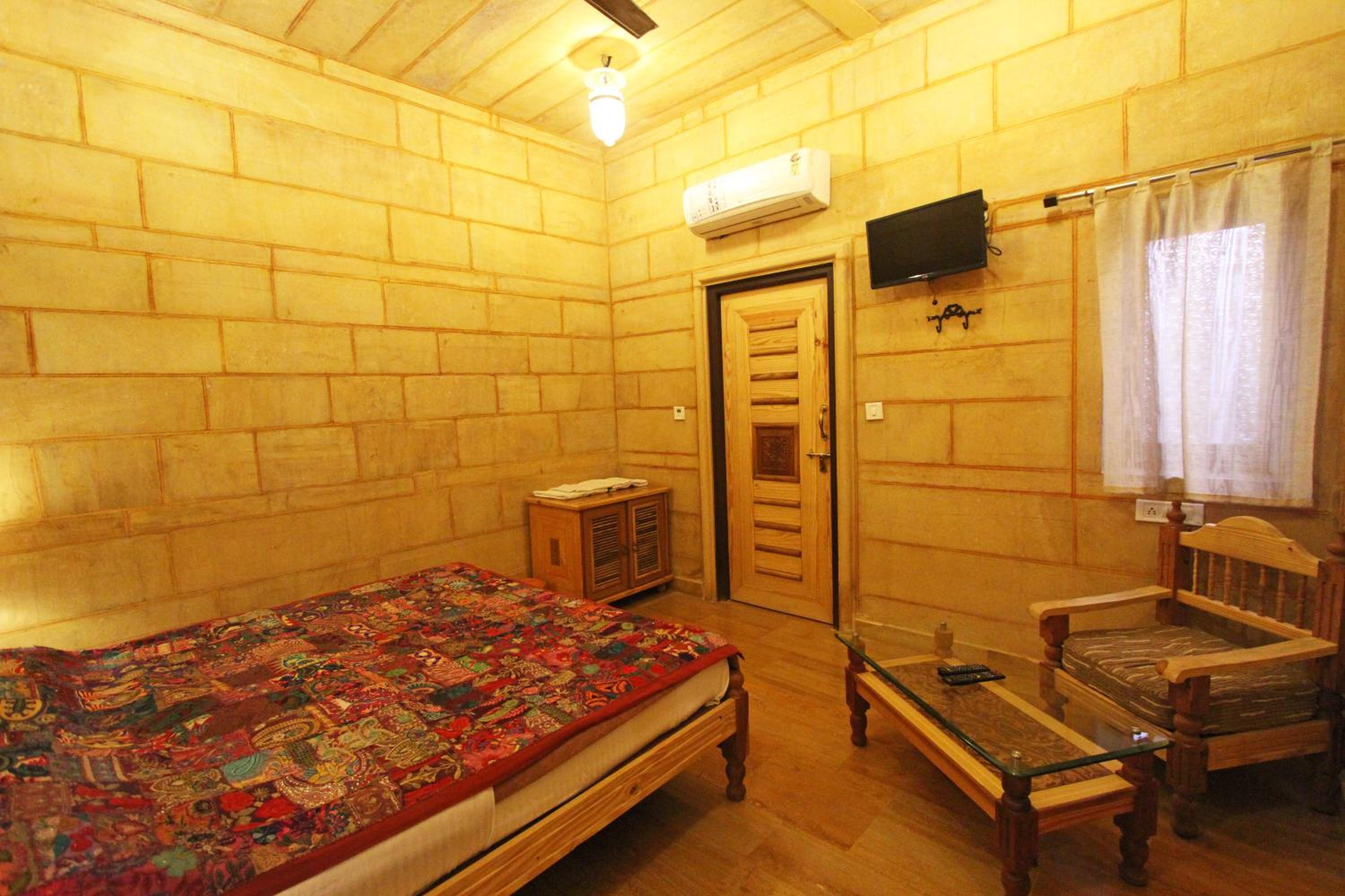 Standard Double Room - Photo 2