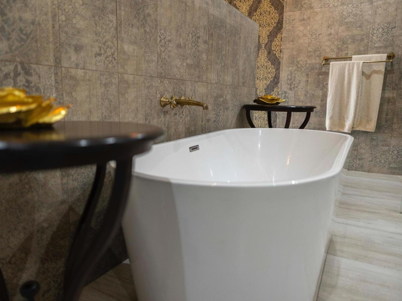 Honeymoon Suite photo 3