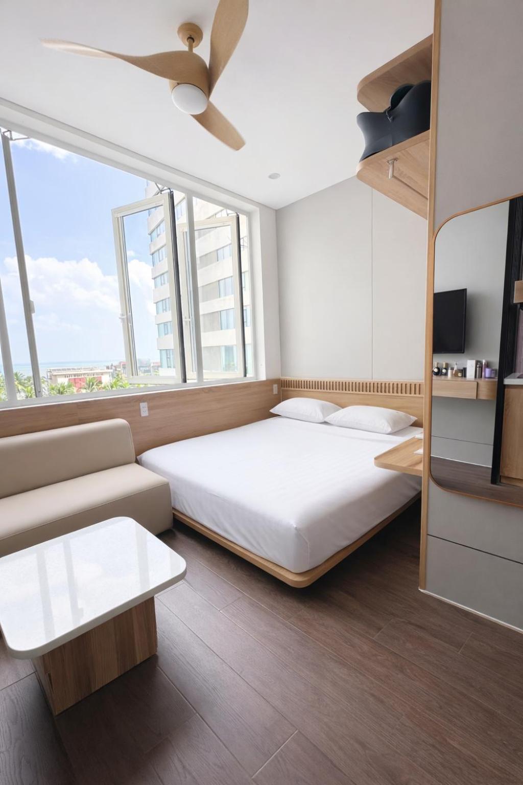Two-Bedroom Apartment with Sea View - Photo 7