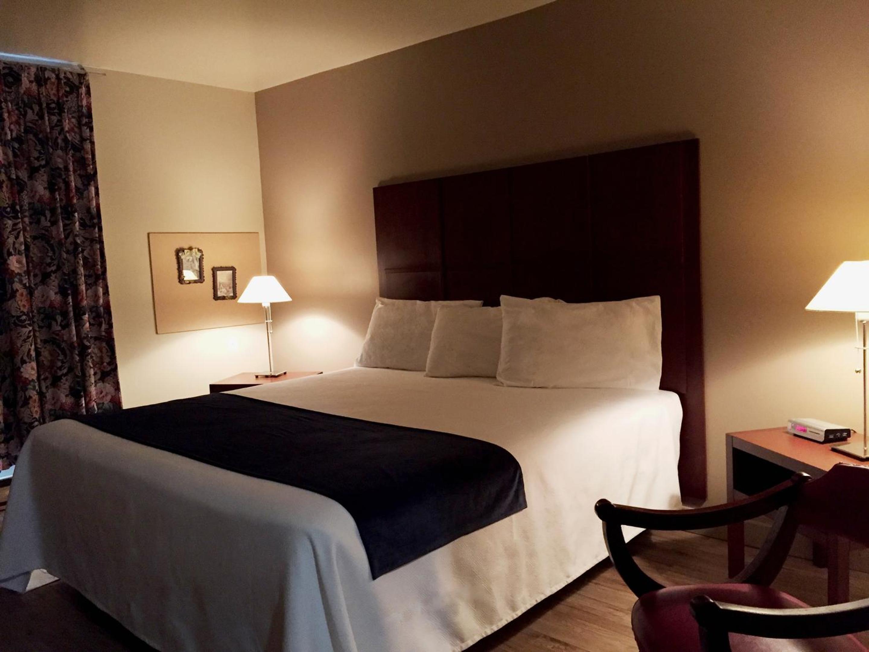 King Room with Balcony photo 2