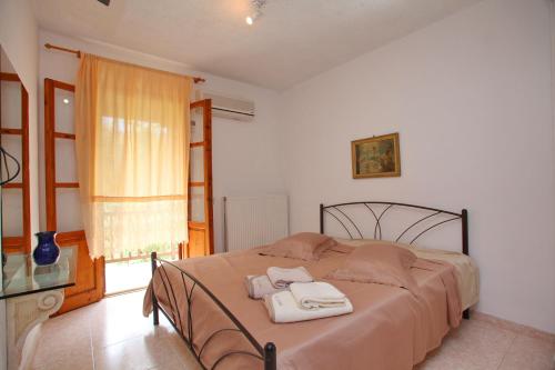Studio Apartment - Photo 13