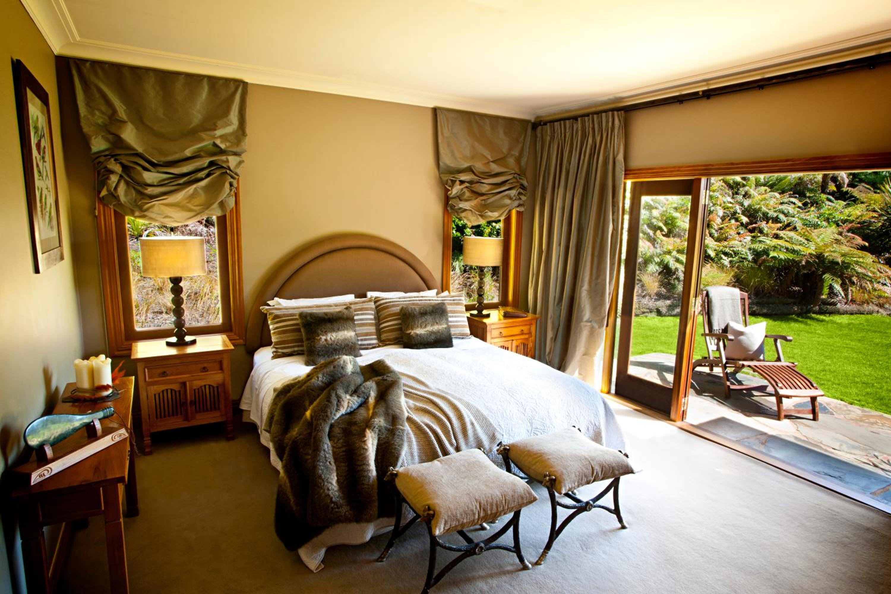 Deluxe King Suite photo 3