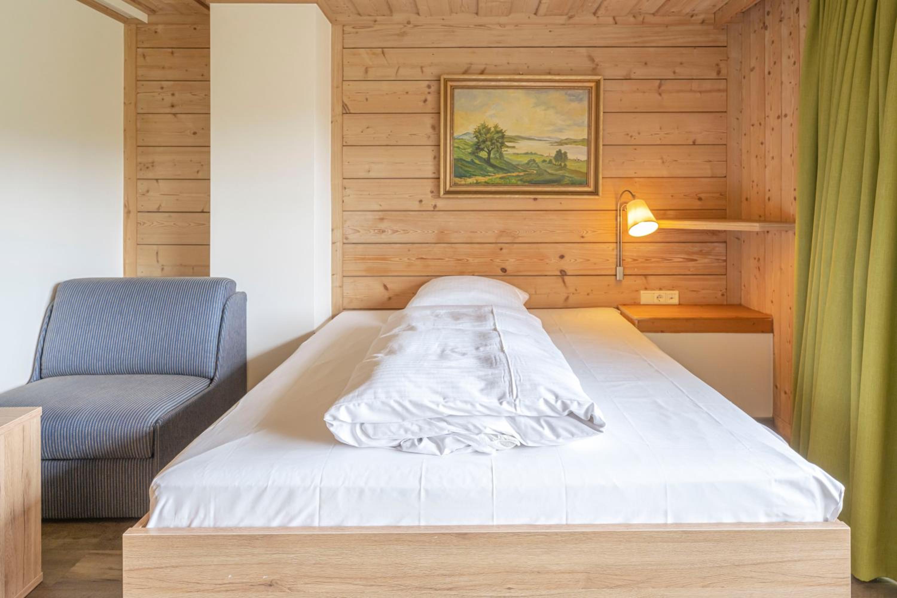 Small Double Room photo 2
