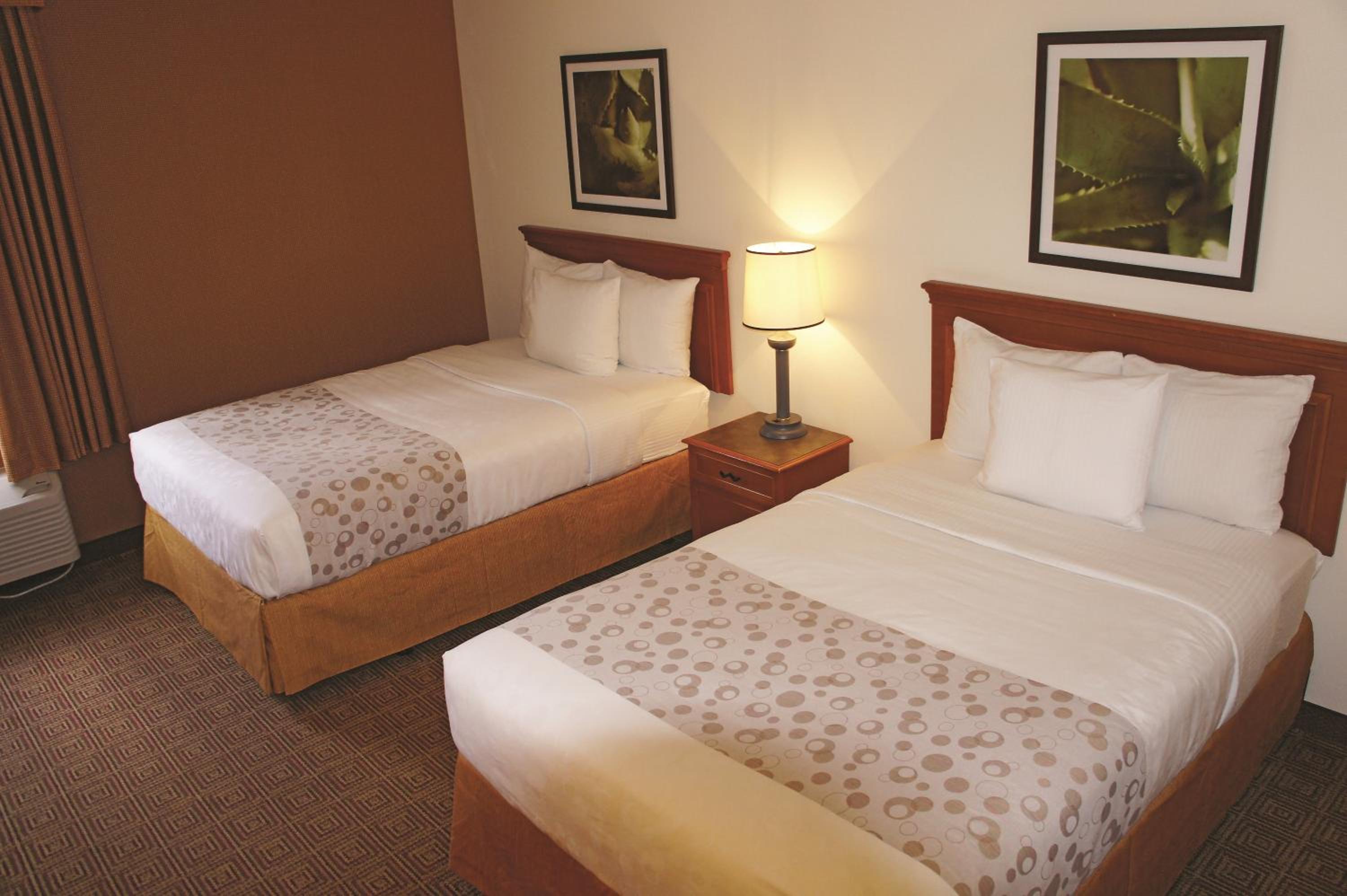 Double Room with Two Double Beds - Photo 1
